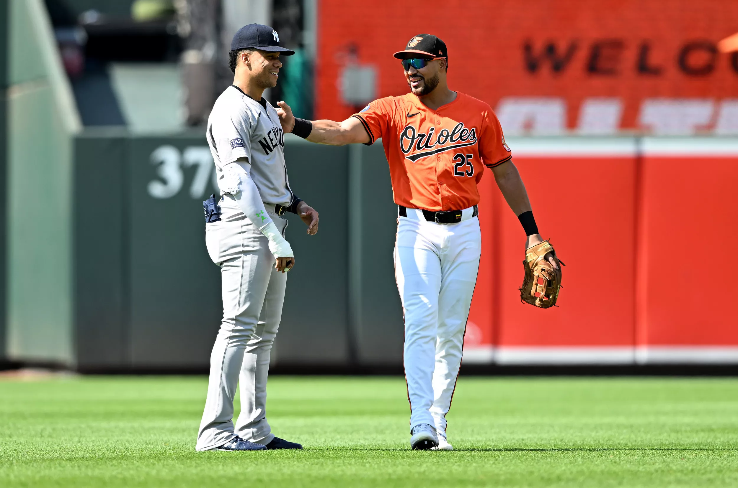 Yankees Expected To Pursue $850 Million Free Agent Duo Including Juan Soto