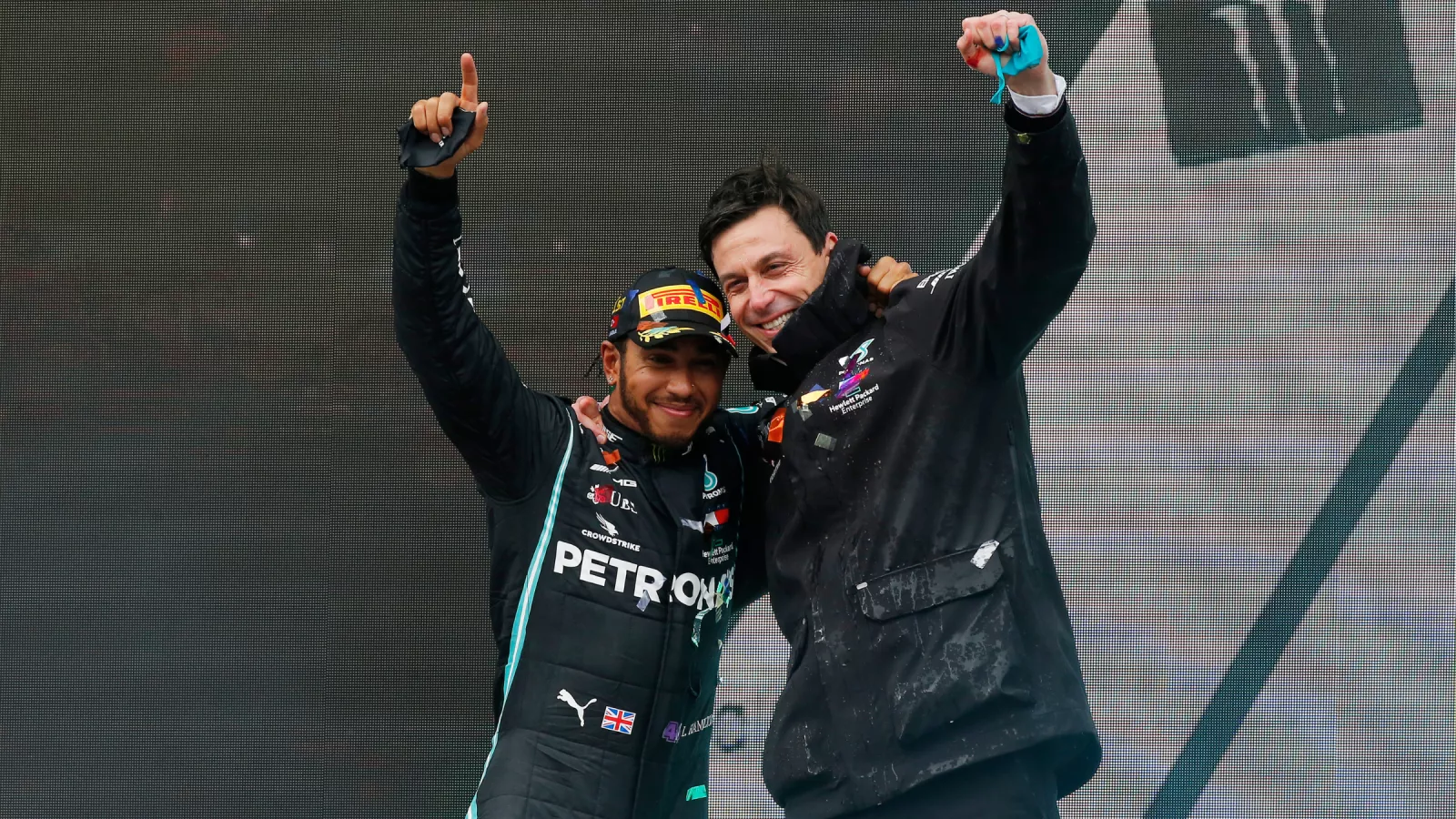 Toto Wolff reveals gift from Lewis Hamilton ahead of last Mercedes F1 race