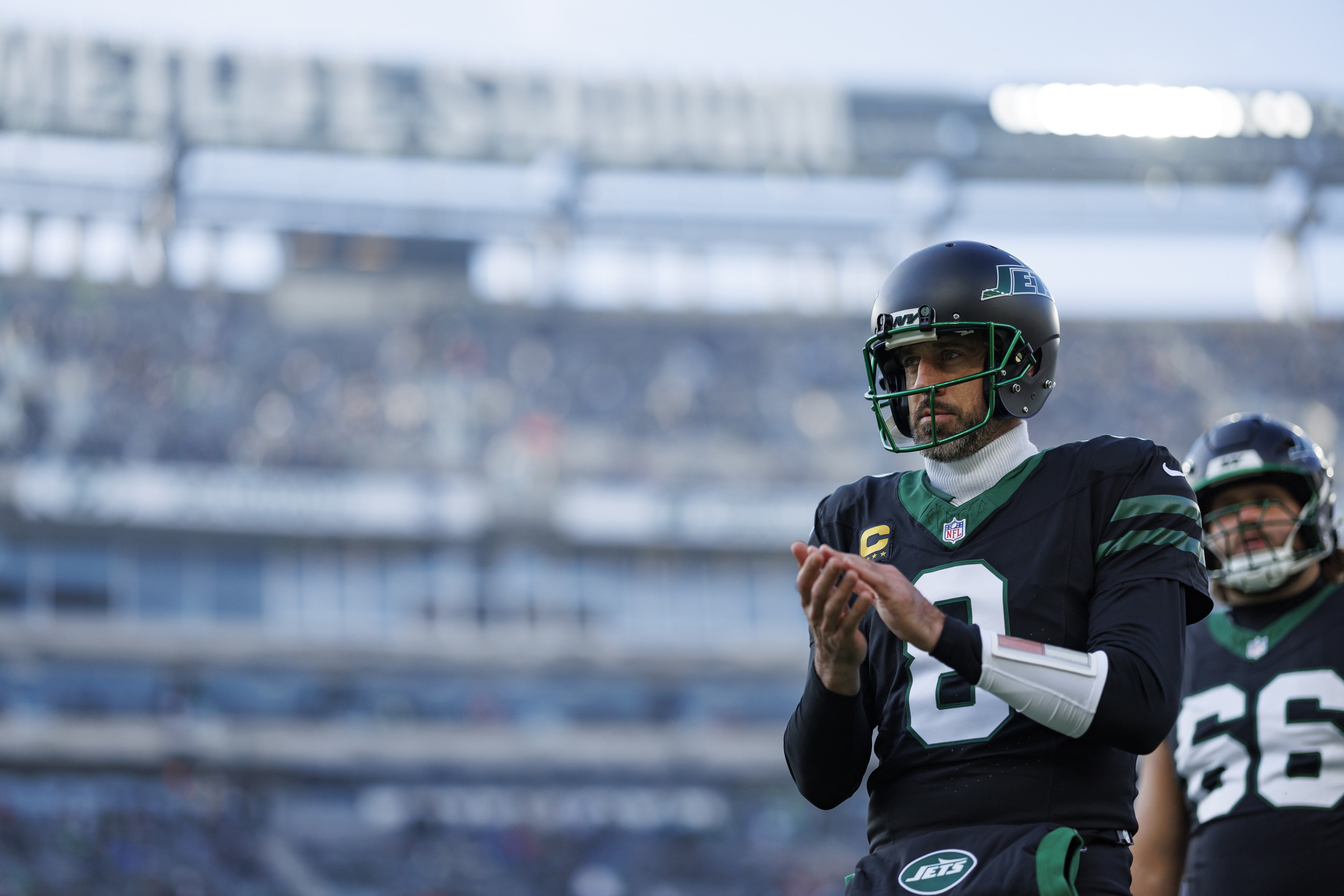 Aaron Rodgers Gets Offensive Boost as Jets Activate Star WR