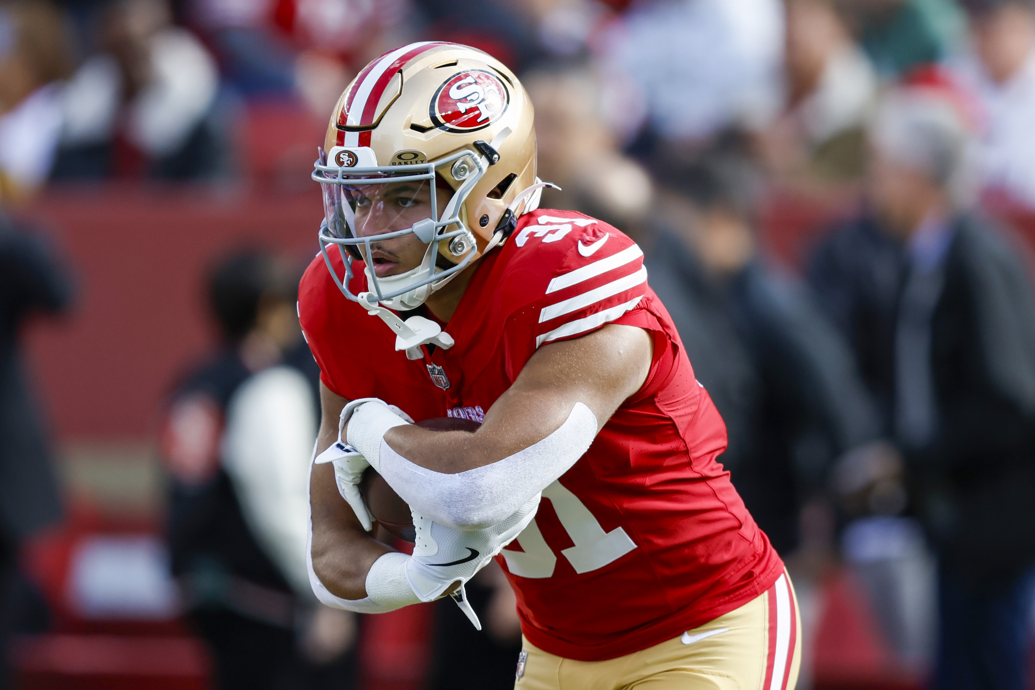 49ers Lose Third Starting Running Back as Isaac Guerendo Exits Game With Apparent Injury
