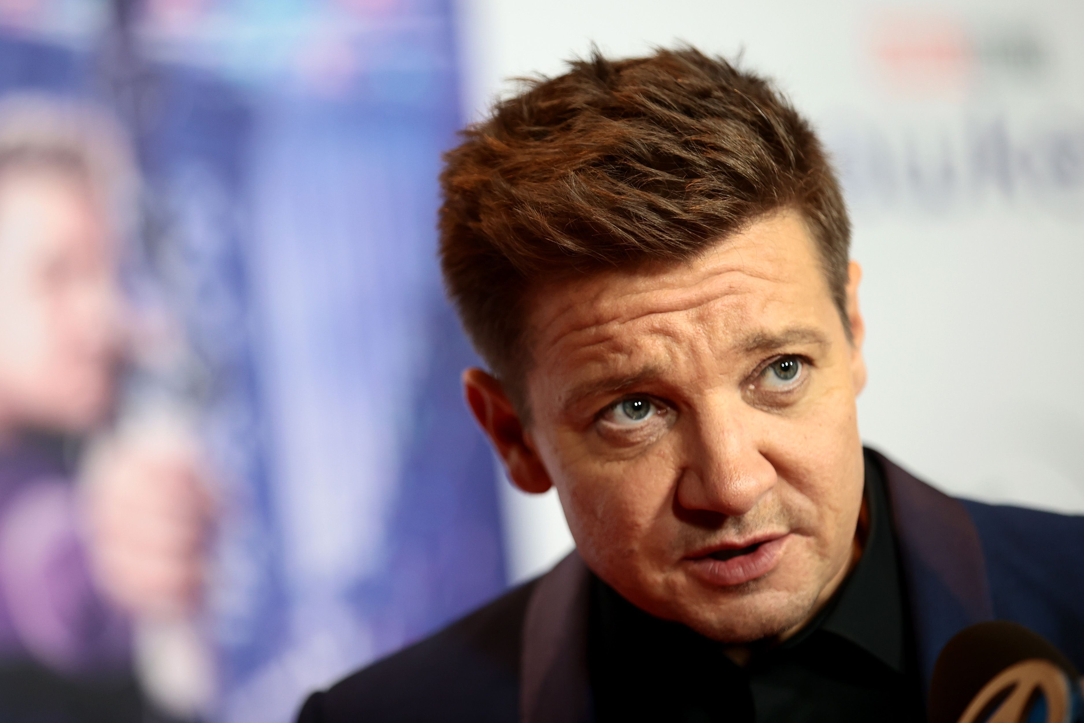 Jeremy Renner Finalizes Book on Snowplow Accident