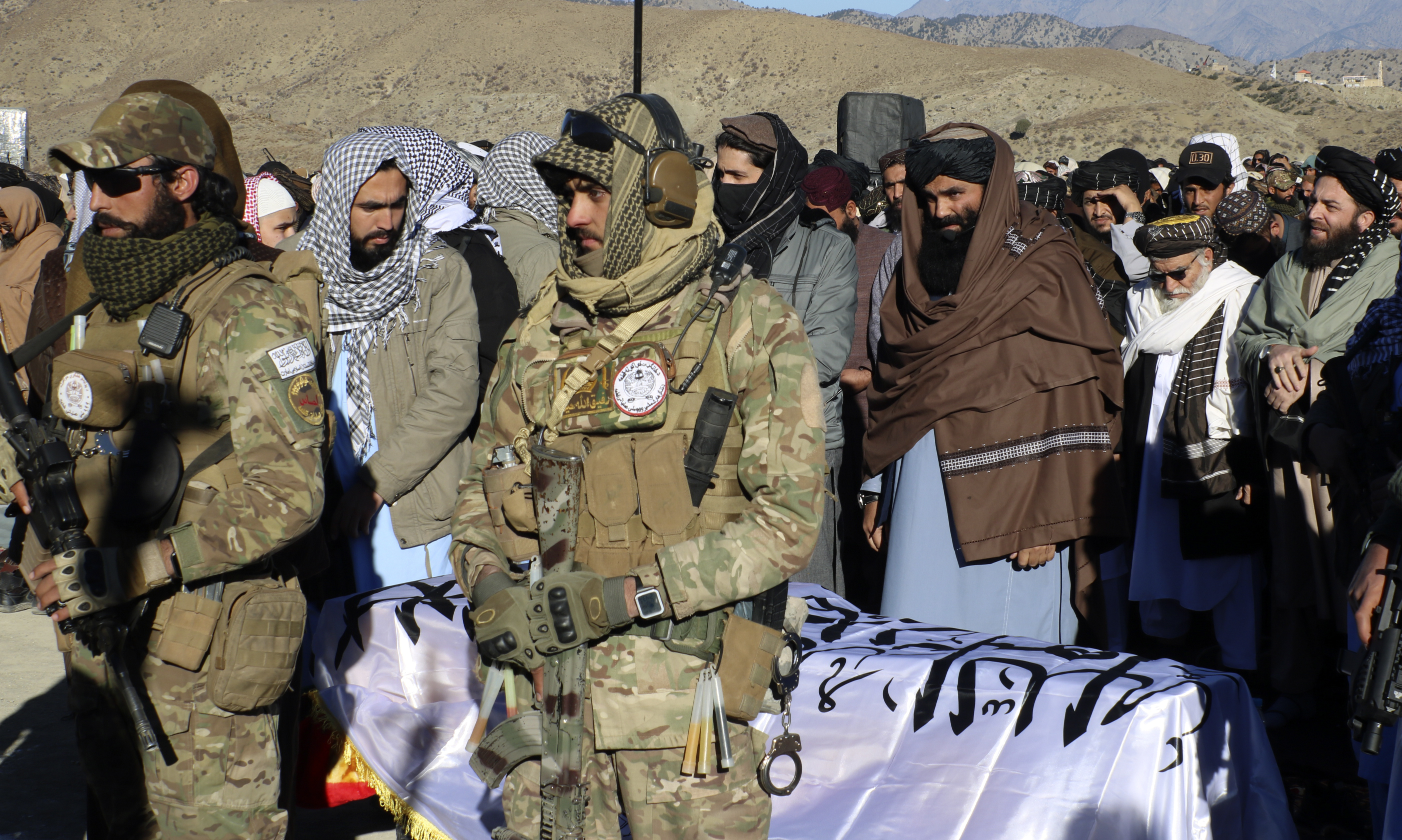 Thousands Mourn Taliban Minister Killed in IS Suicide Attack