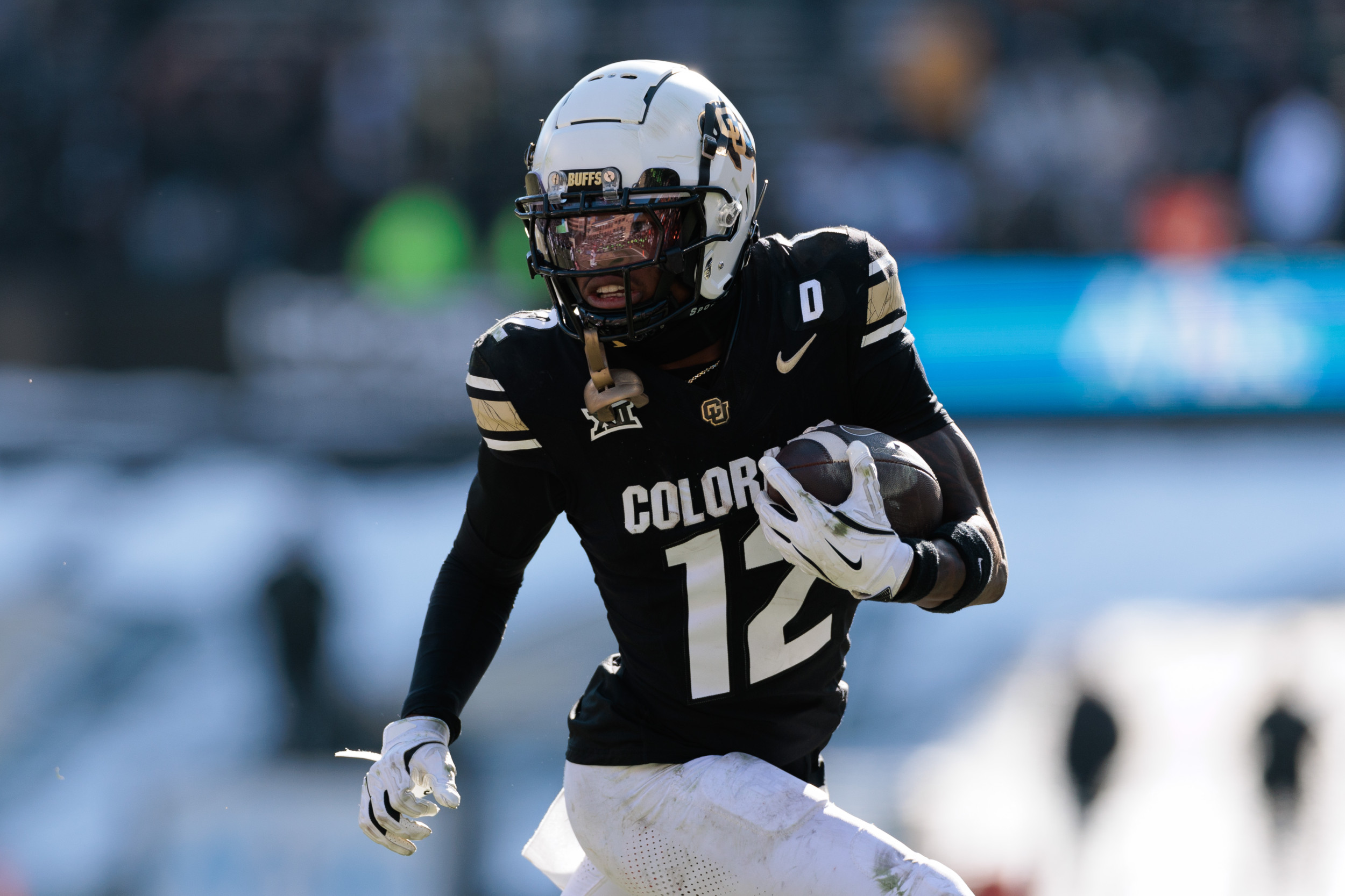 Colorado's Travis Hunter Overwhelmingly Wins 2024 Heisman Trophy - Newsweek