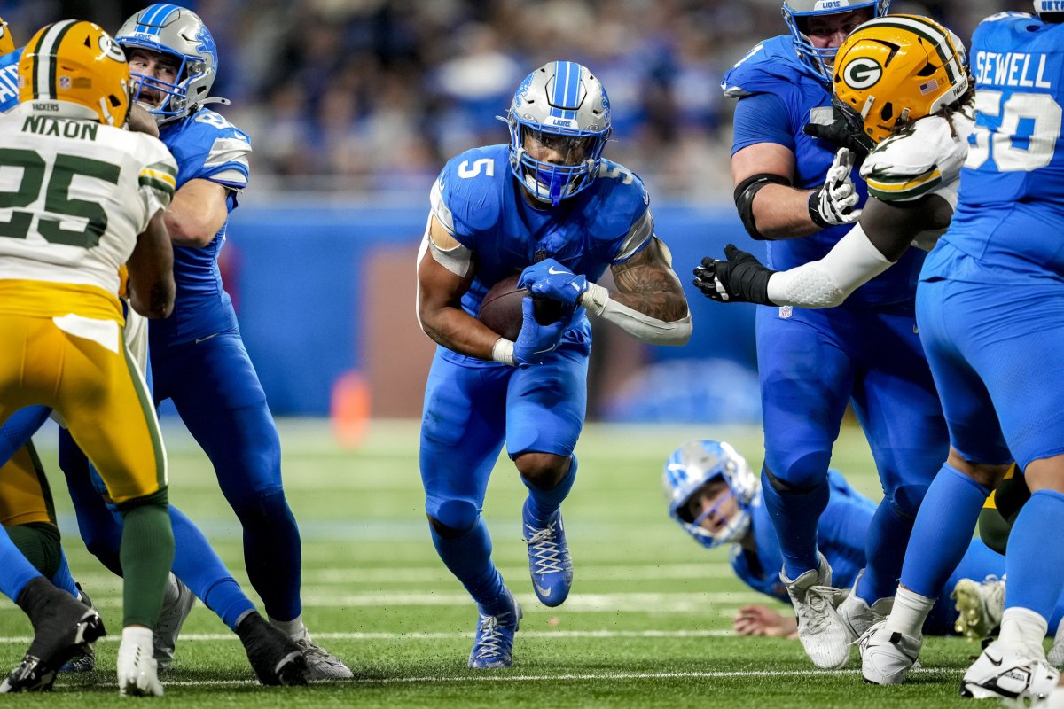 Lions RB David Montgomery Out Indefinitely With MCL Injury - Newsweek