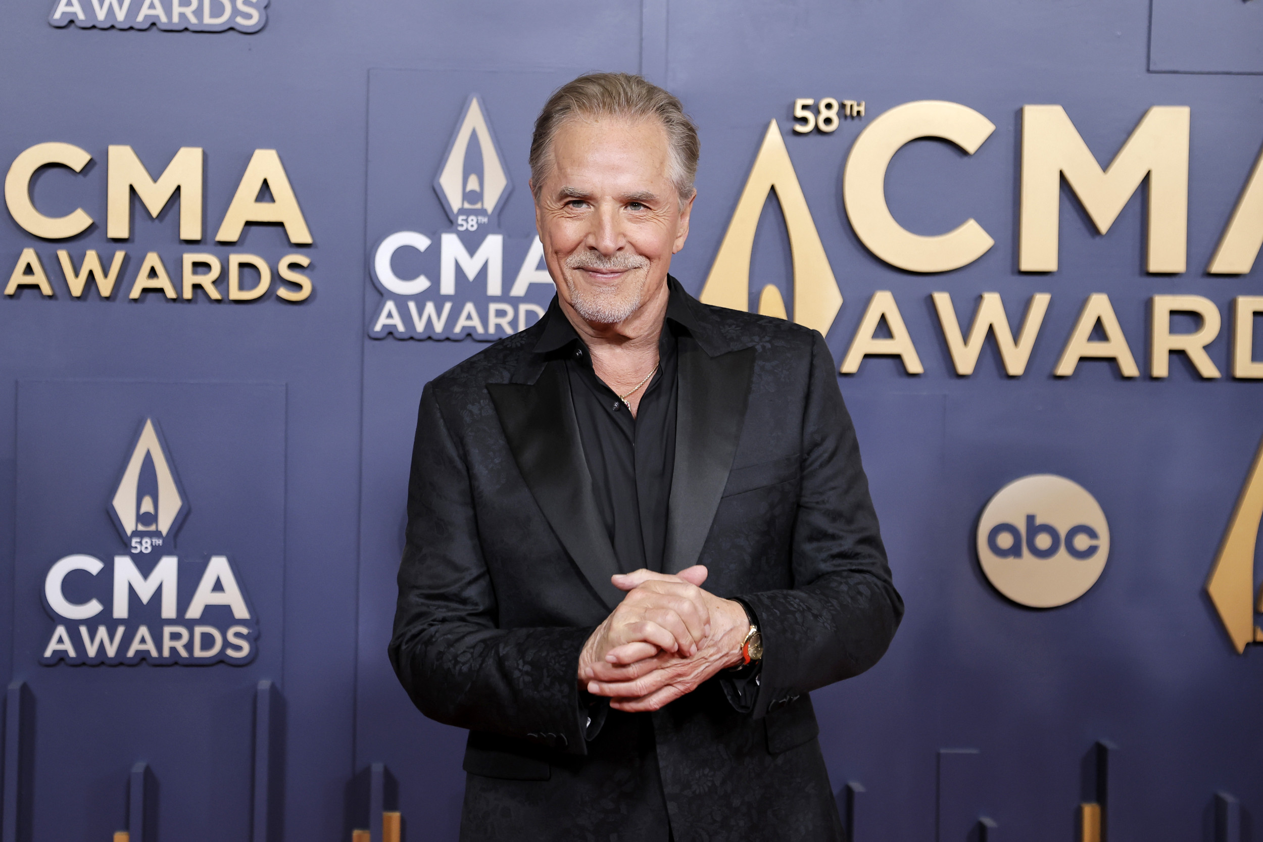 Don Johnson Poses With All 6 of His Kids in Rare Photo - Newsweek