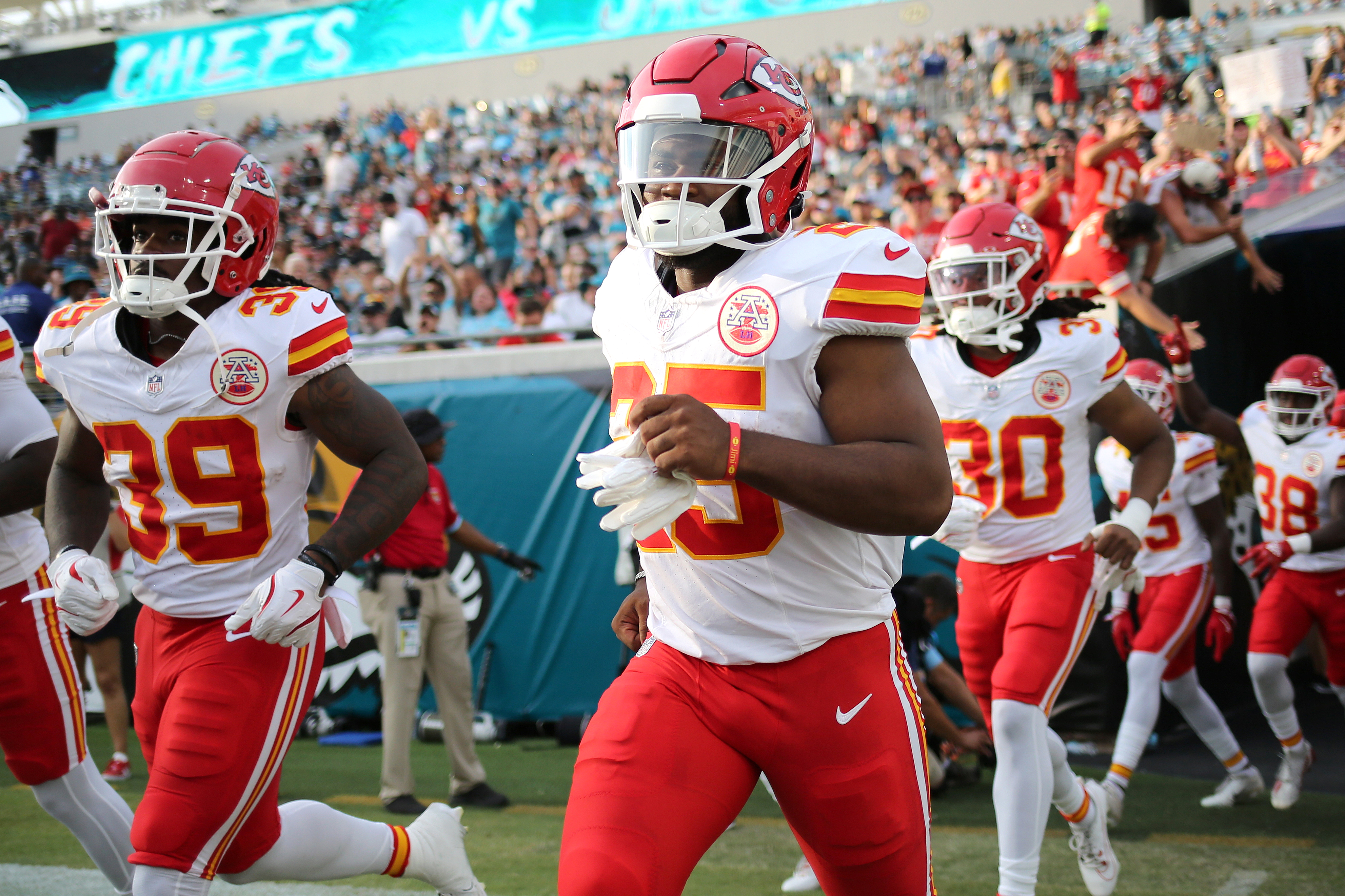 Chiefs RB Clyde Edwards-Helaire Responds After Being Released