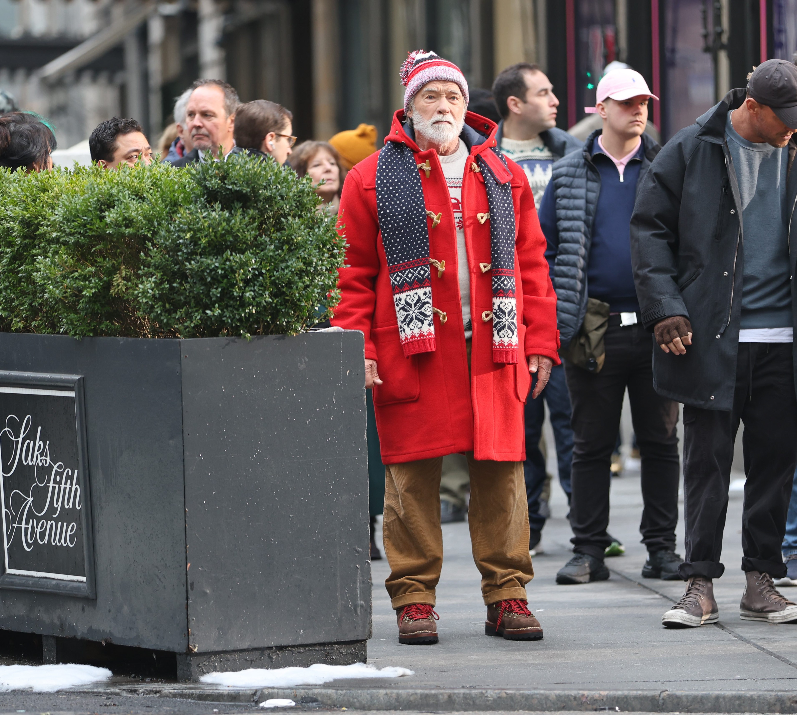 Arnold Schwarzenegger Films Santa Role in New Movie