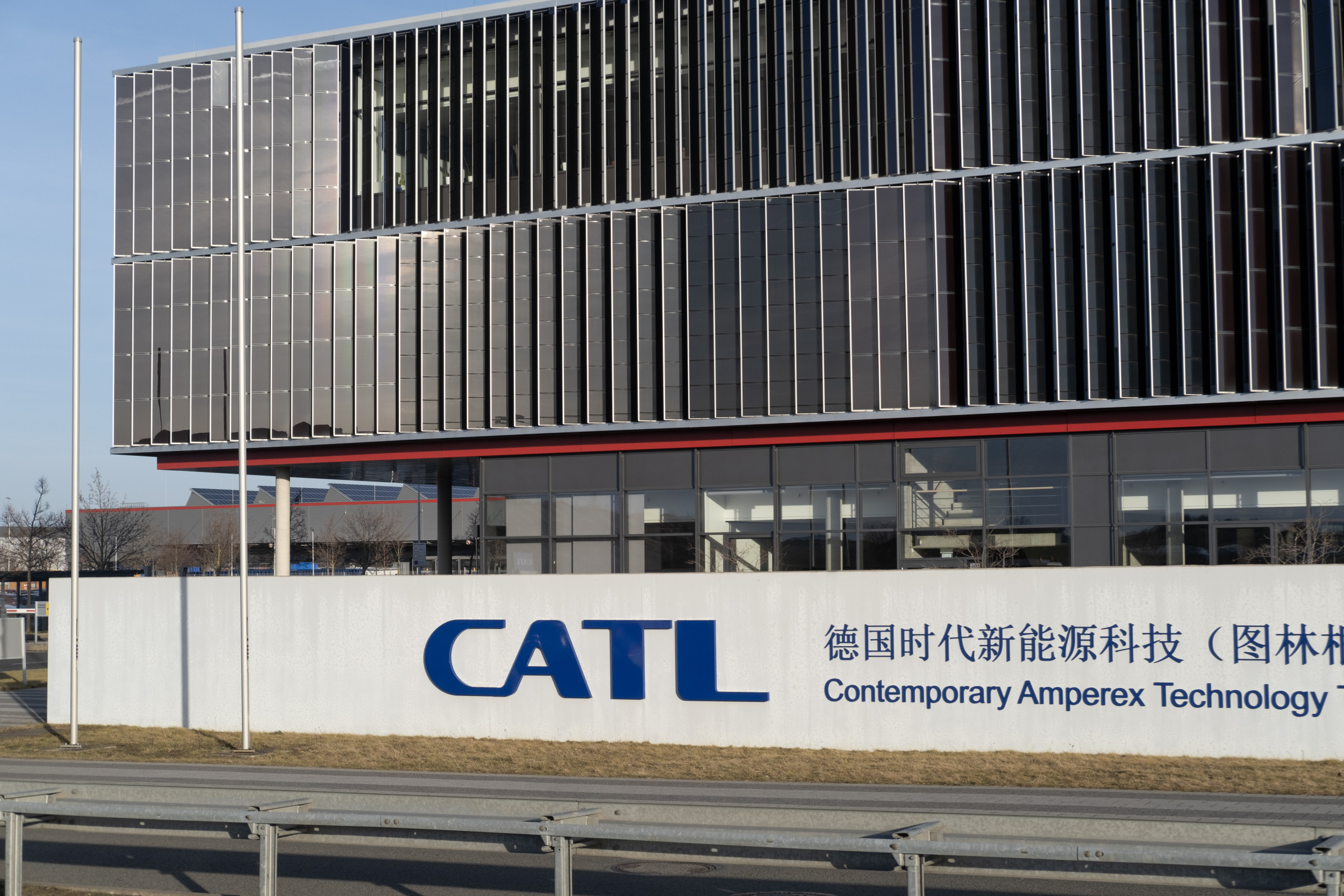 featured image thumbnail for post Chinas CATL to Launch 1,000 Battery Swap Stations in 2025