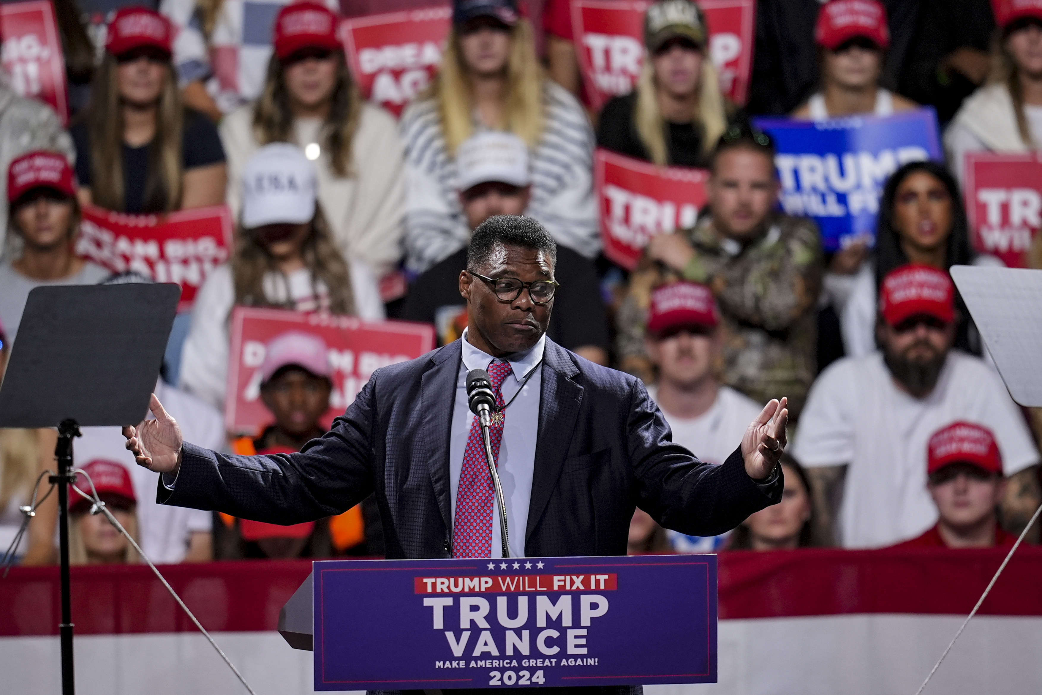 Herschel Walker's Bahamas Role Is Big Downgrade From What Trump Offered