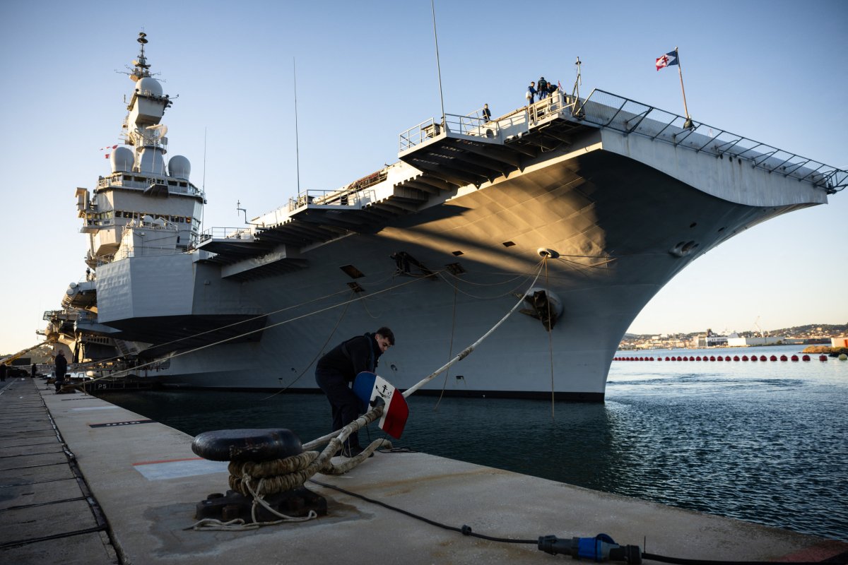 French Aircraft Carrier Deploys to Pacific Ocean