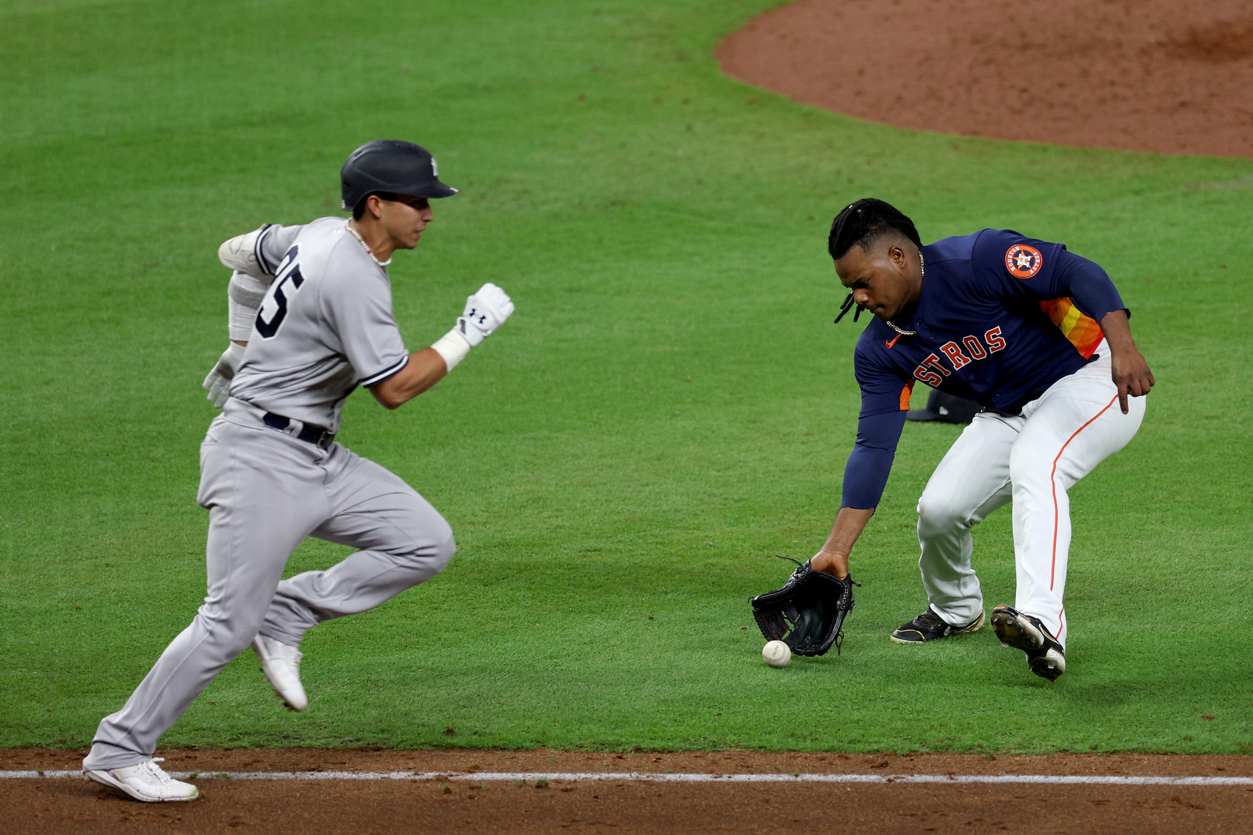 Yankees Could Acquire $19 Million Ace From Hated Rival In Loaded Blockbuster Trade