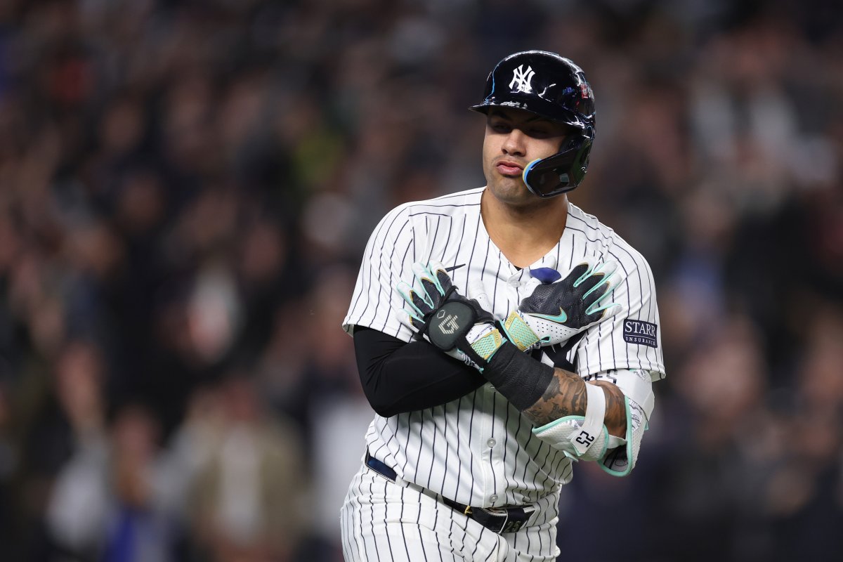 Yankees Predicted to Replace Gleyber Torres With $49 Million Gold Glove Winner - Newsweek