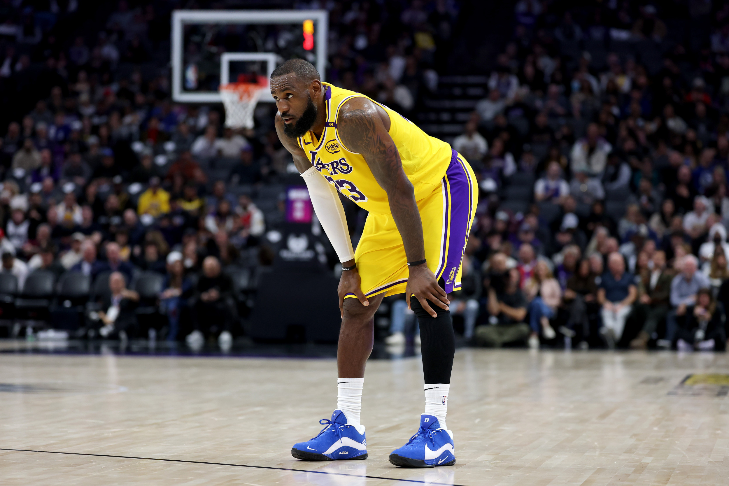 LeBron James Plans to Stay With Lakers After Luka Doncic Trade: Report