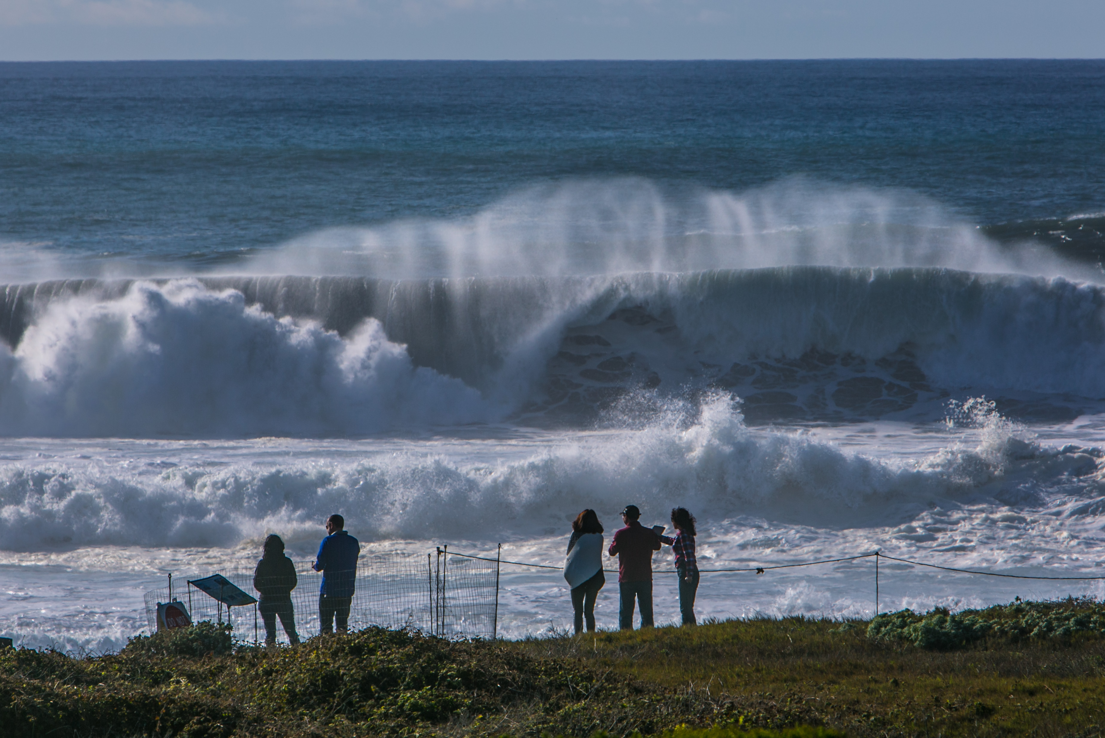 Atmospheric river update: 25-foot waves to hit California