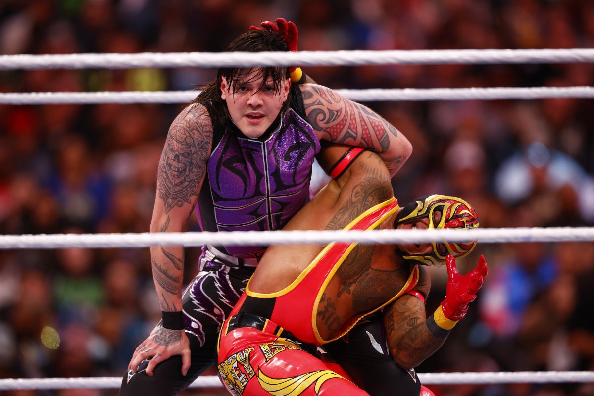 WWE Dominik Mysterio Rey Mysterio