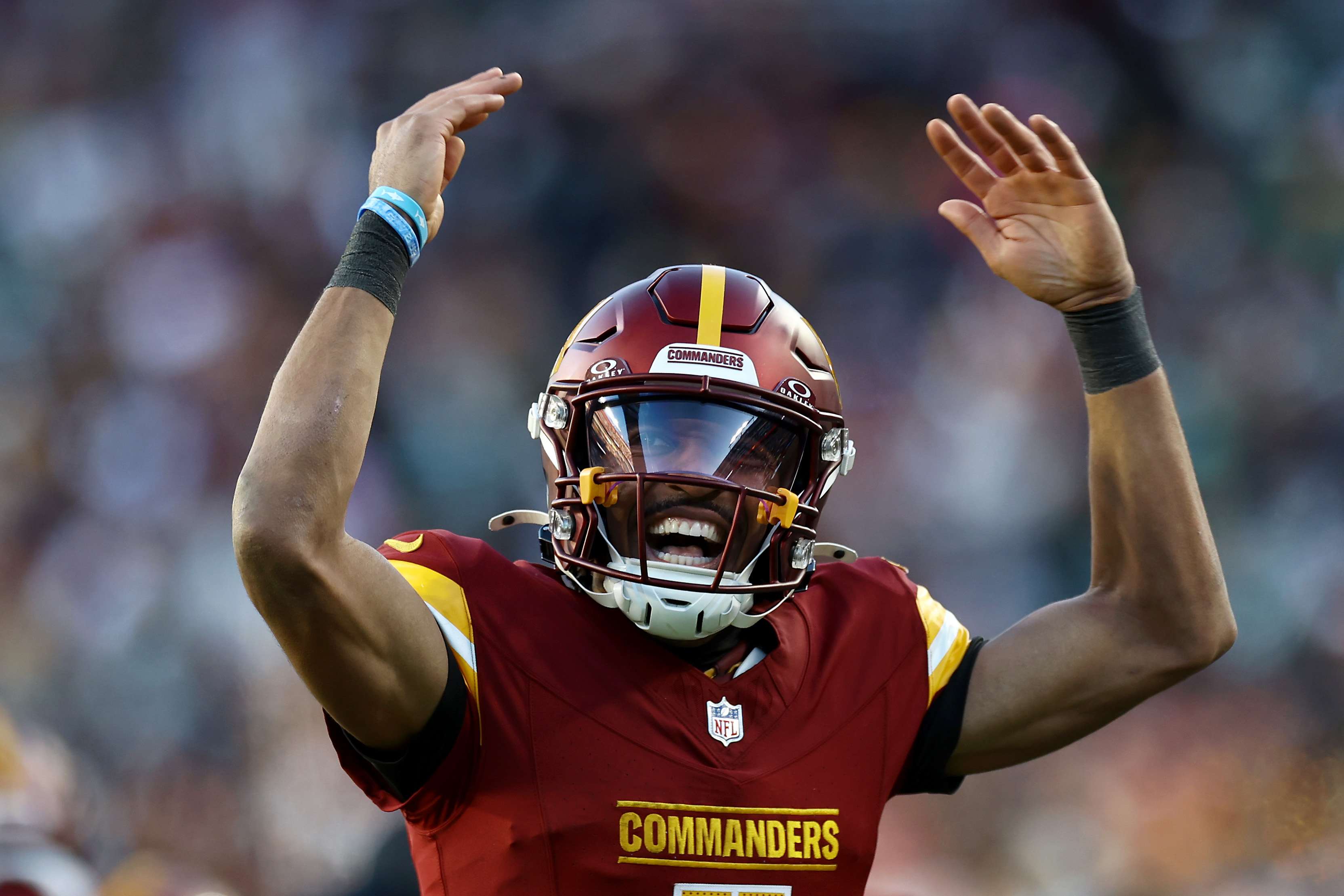 Commanders Shockingly Snap Eagles' 10 Game Winning Streak - Newsweek