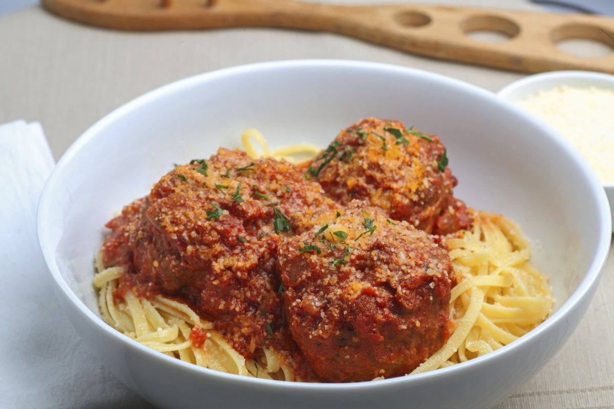 Spaghetti and Meatballs 