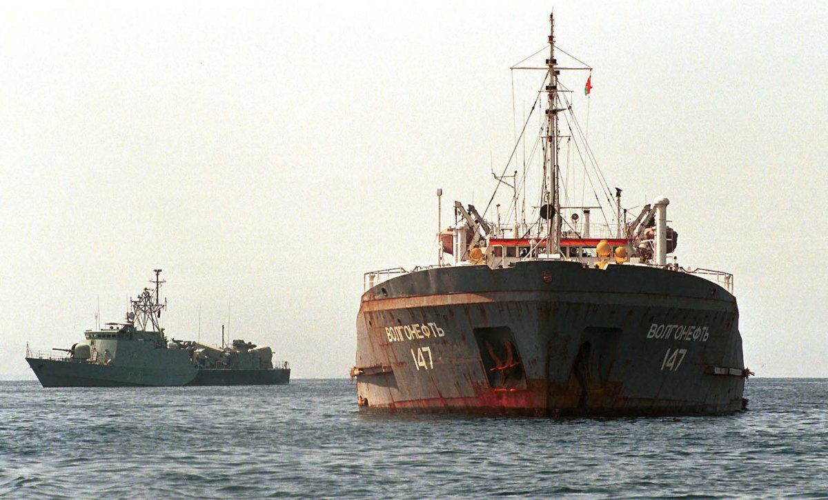 Russian oil tanker Volgoneft-147 i