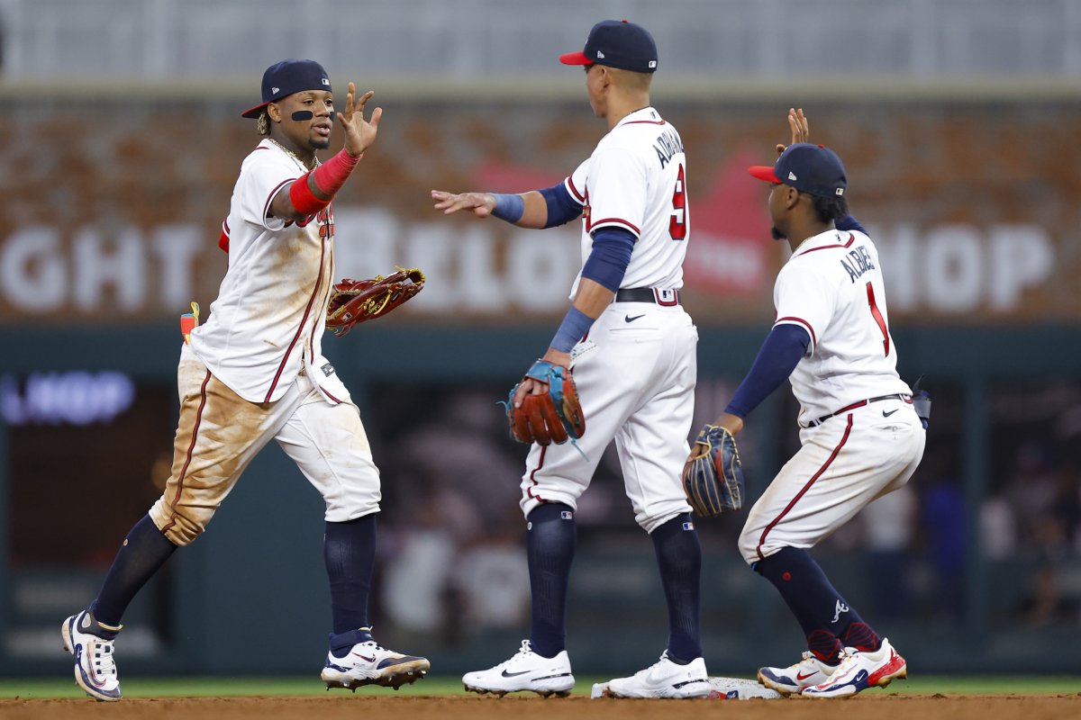 Atlanta Braves utilityman Ehire Adrianza