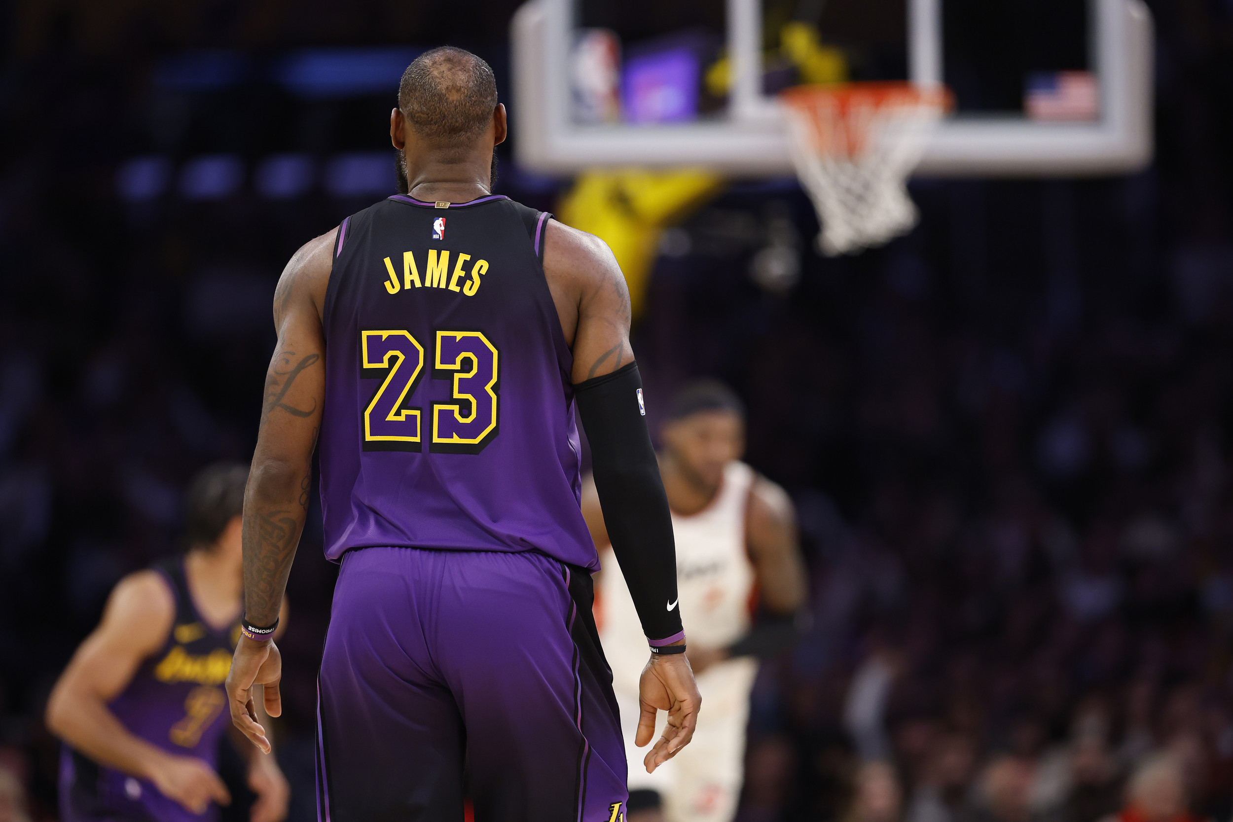 LeBron James Seemingly Throws Shade at NFL Over Christmas Day Games