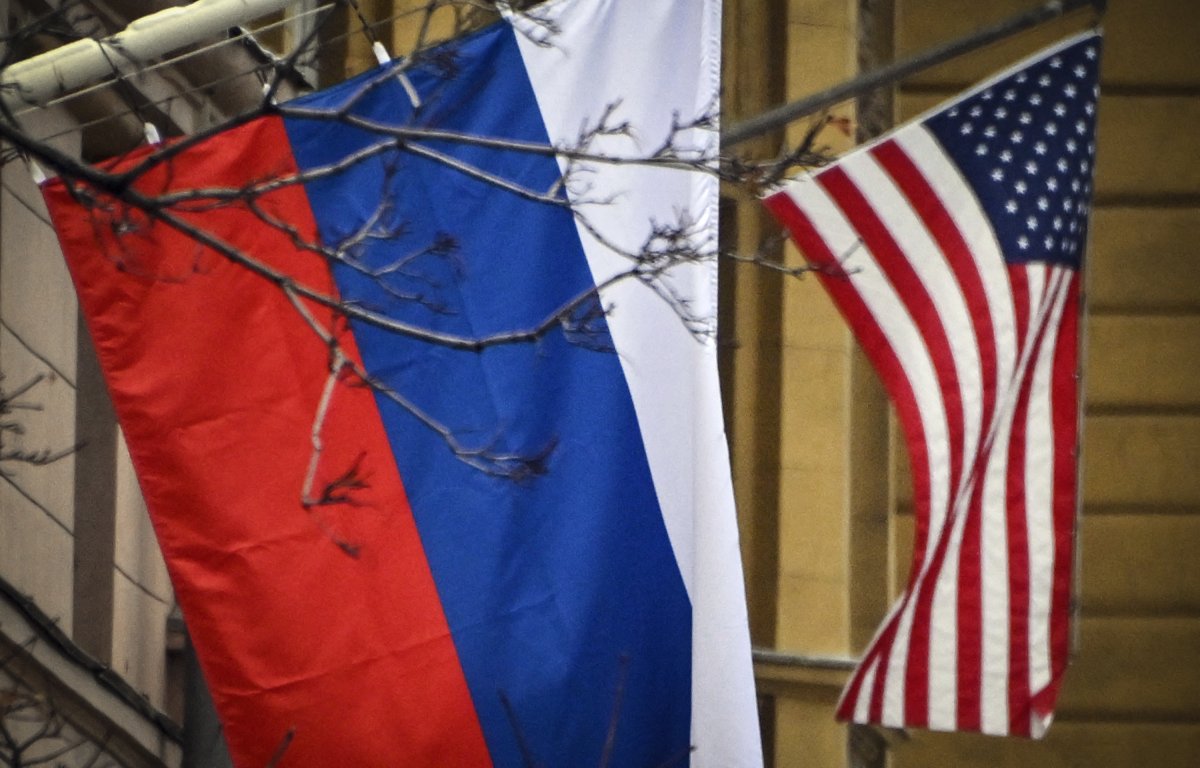 Russia US flags