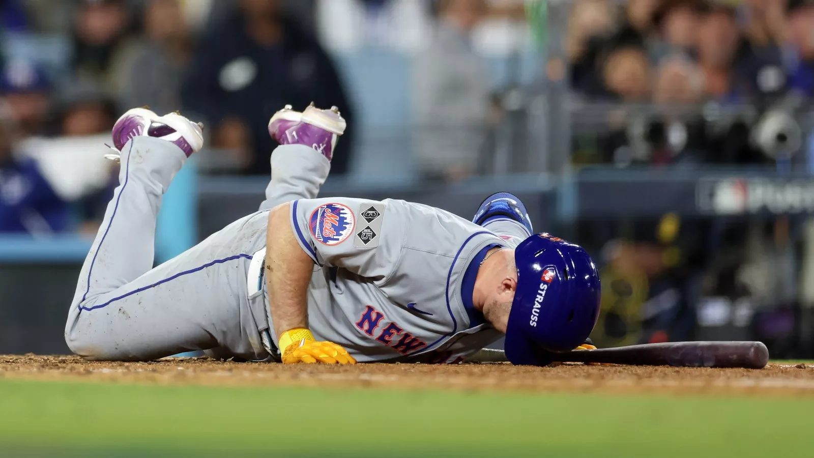 New York Mets Hand Pete Alonso Surprising Low Offer, Former Big Leaguer  Reports - Newsweek