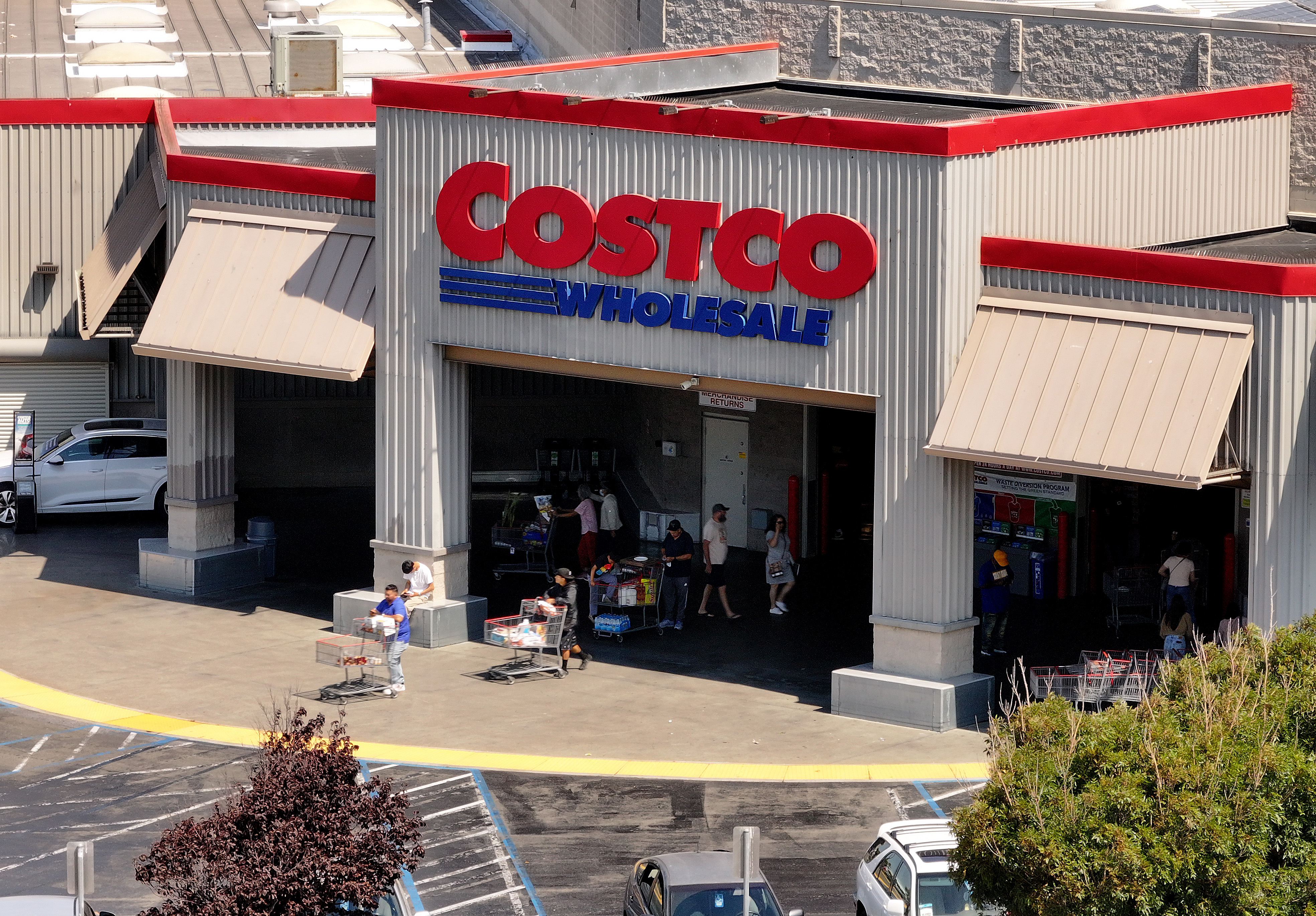 Costco Board Backs Diversity Policies Amid Shareholder Pushback