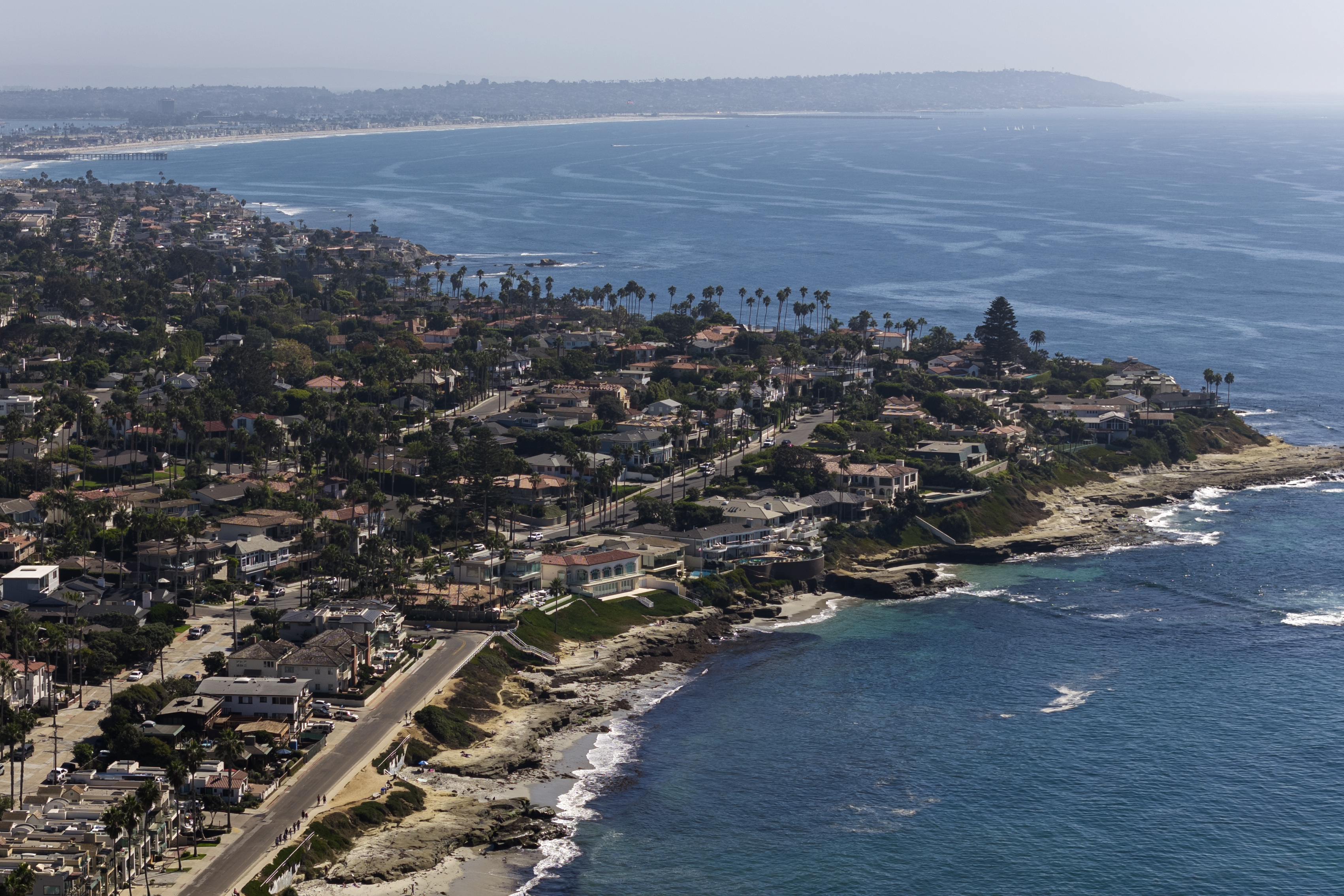 Fluorescent Sand Might Help Save Californias Shrinking Beaches