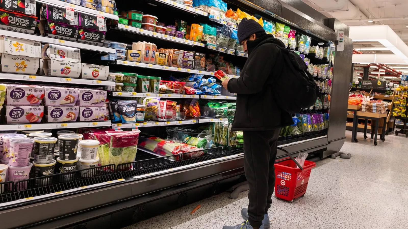 Complete list of all grocery stores open on New Year's Day