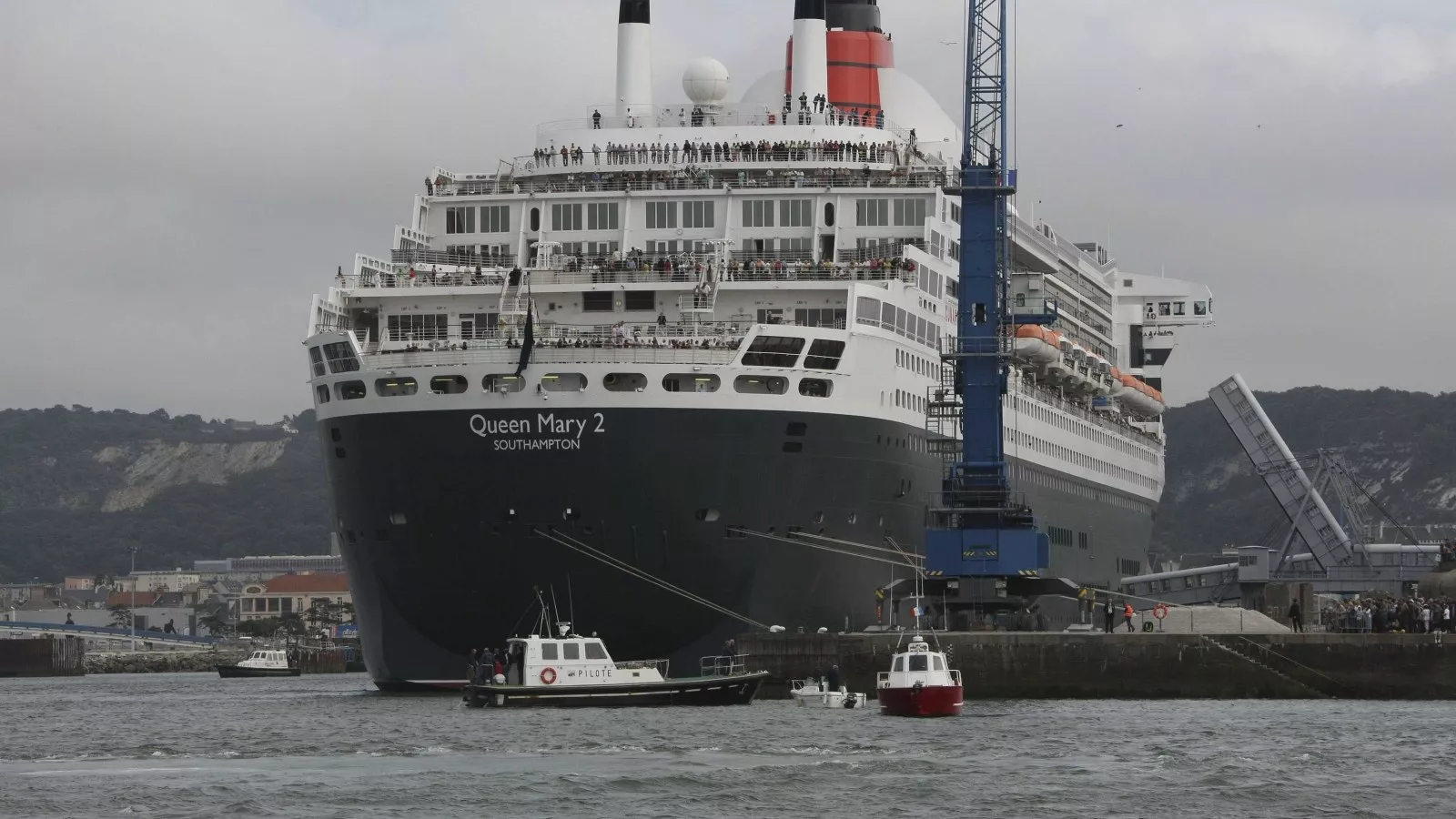 Cruise ship norovirus outbreaks make hundreds of people sick