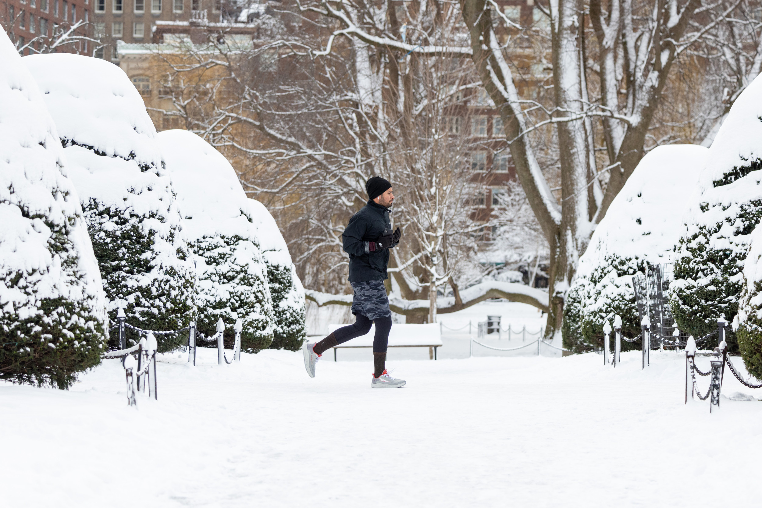 Winter storm warnings for 8 states as travel advice issued