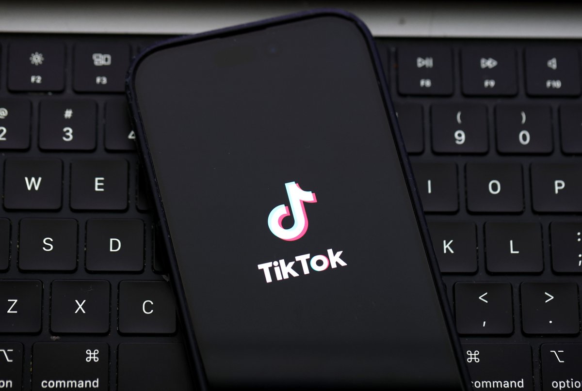 TikTok logo