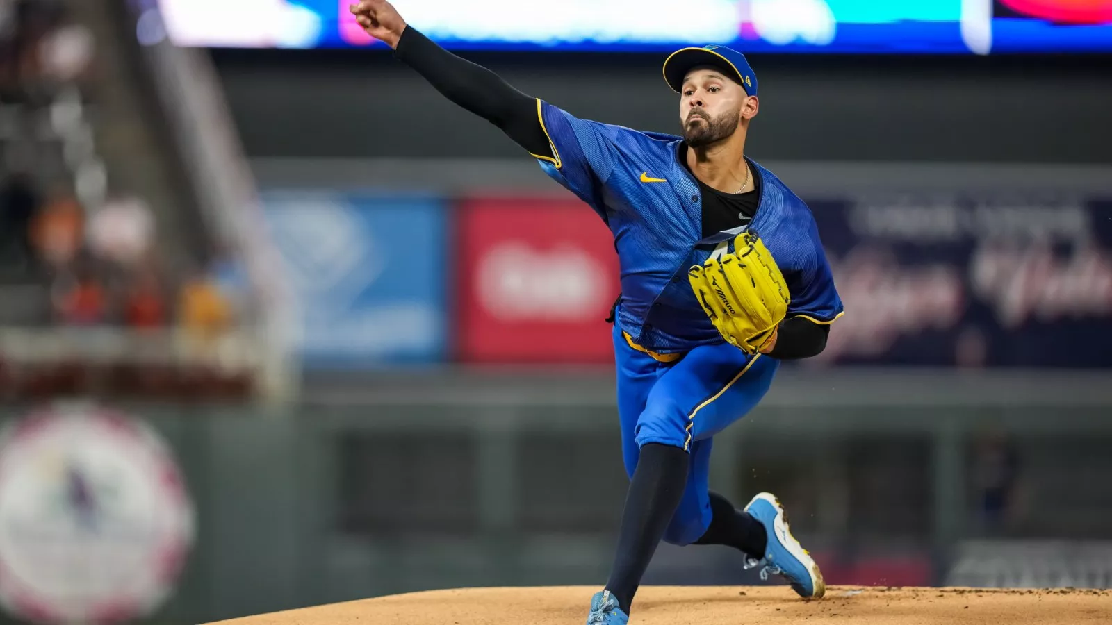 Mets Trade Prediction Would Send $73M Ace to New York in Five-Player Swap