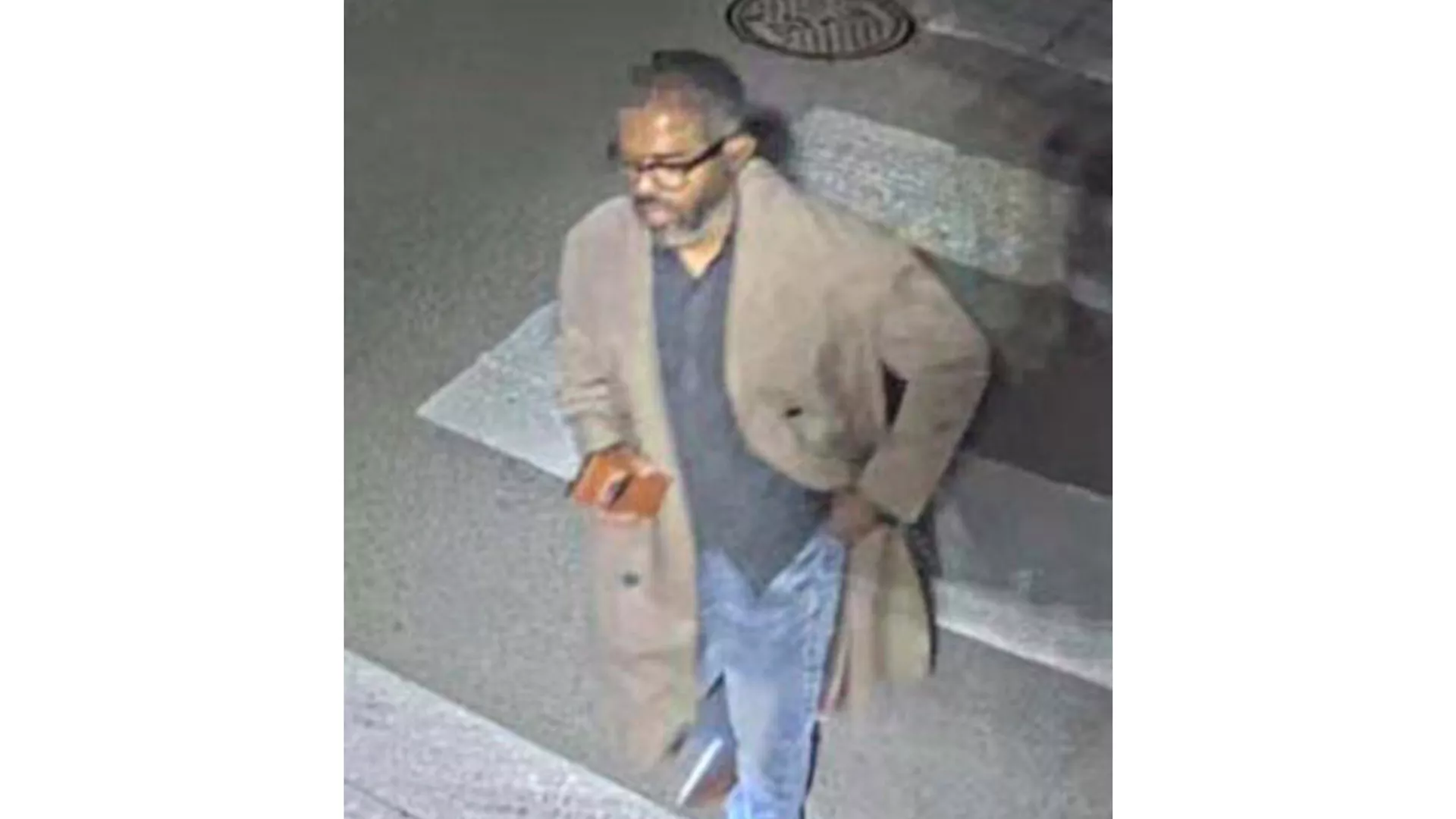 FBI releases new photos showing New Orleans suspect an hour before attack