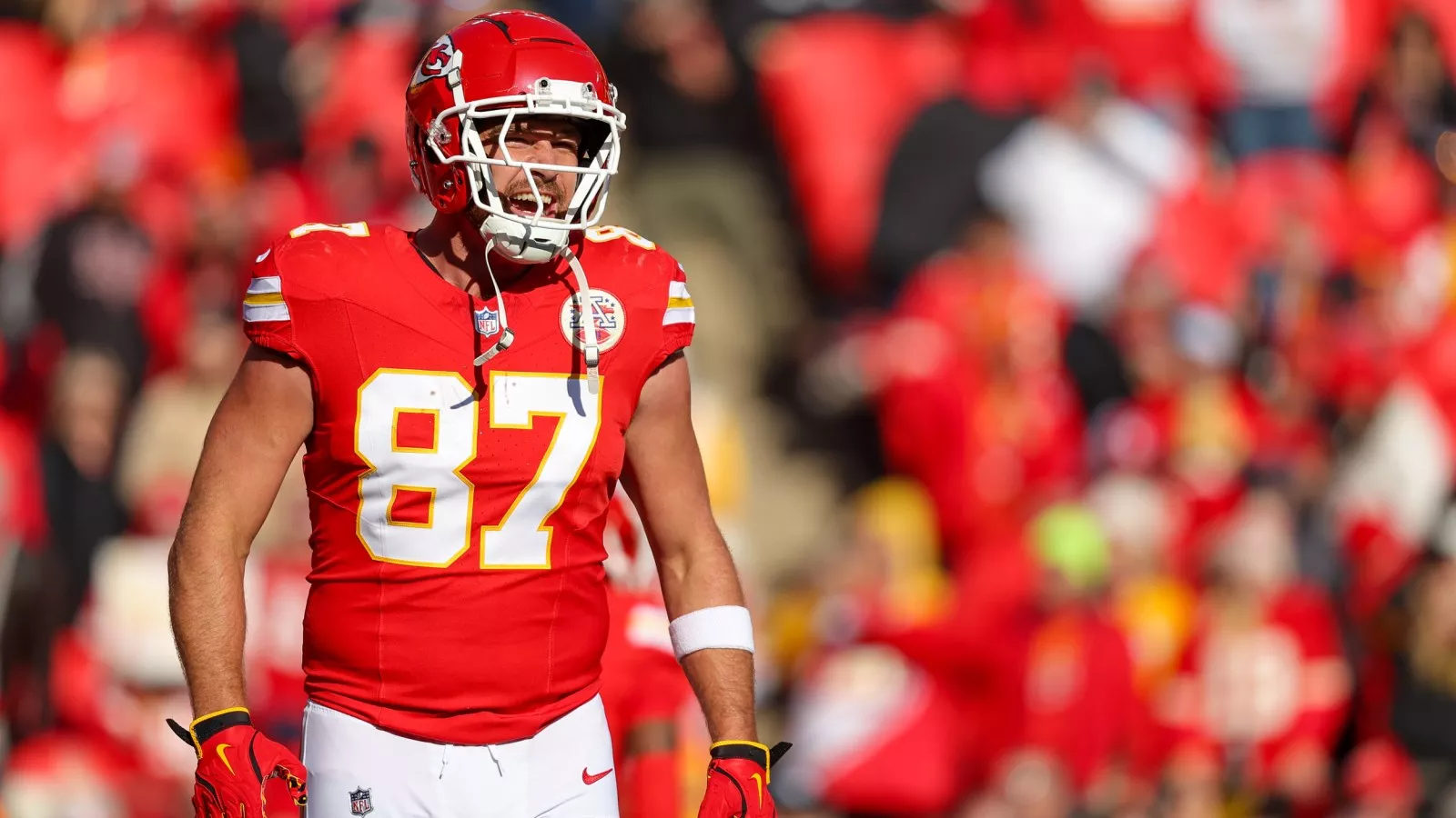 Chiefs News: Tony Gonzalez Offers to Help Pay for Travis Kelce Fine