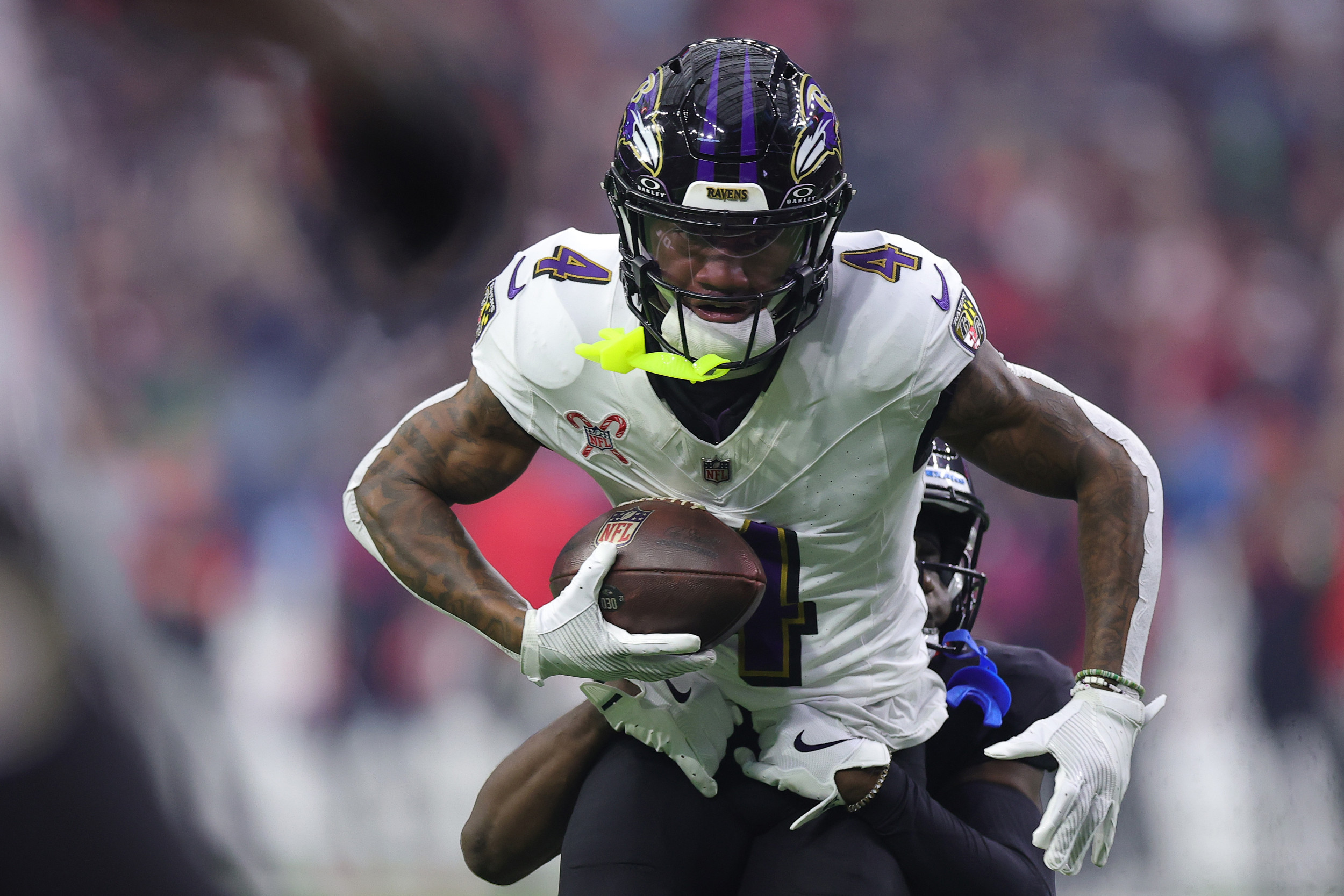 Ravens Zay Flowers Taken to Locker Room Following Apparent Knee Injury