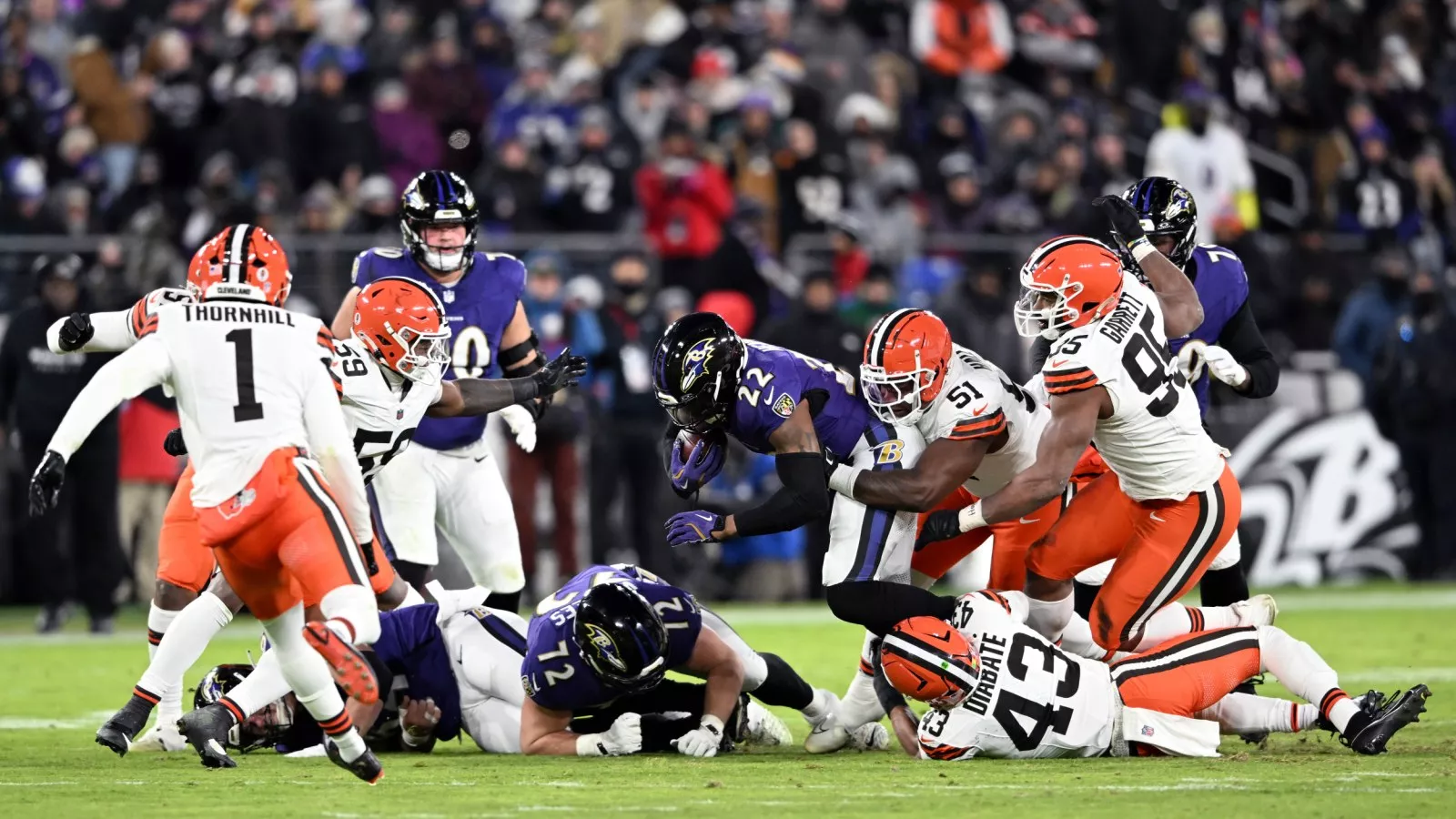 Browns DL Michael Hall Jr Carted Off Field With Scary Leg Injury