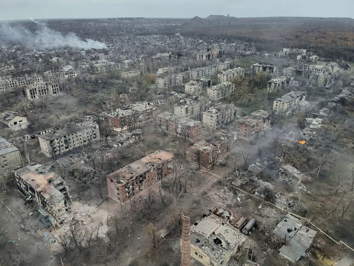 https://d.newsweek.com/en/full/2556593/toretsk-donetsk.webp