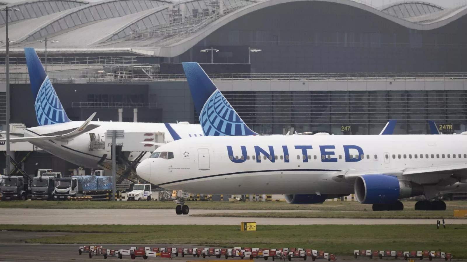 United Airlines wants Starlink Wi-Fi next month