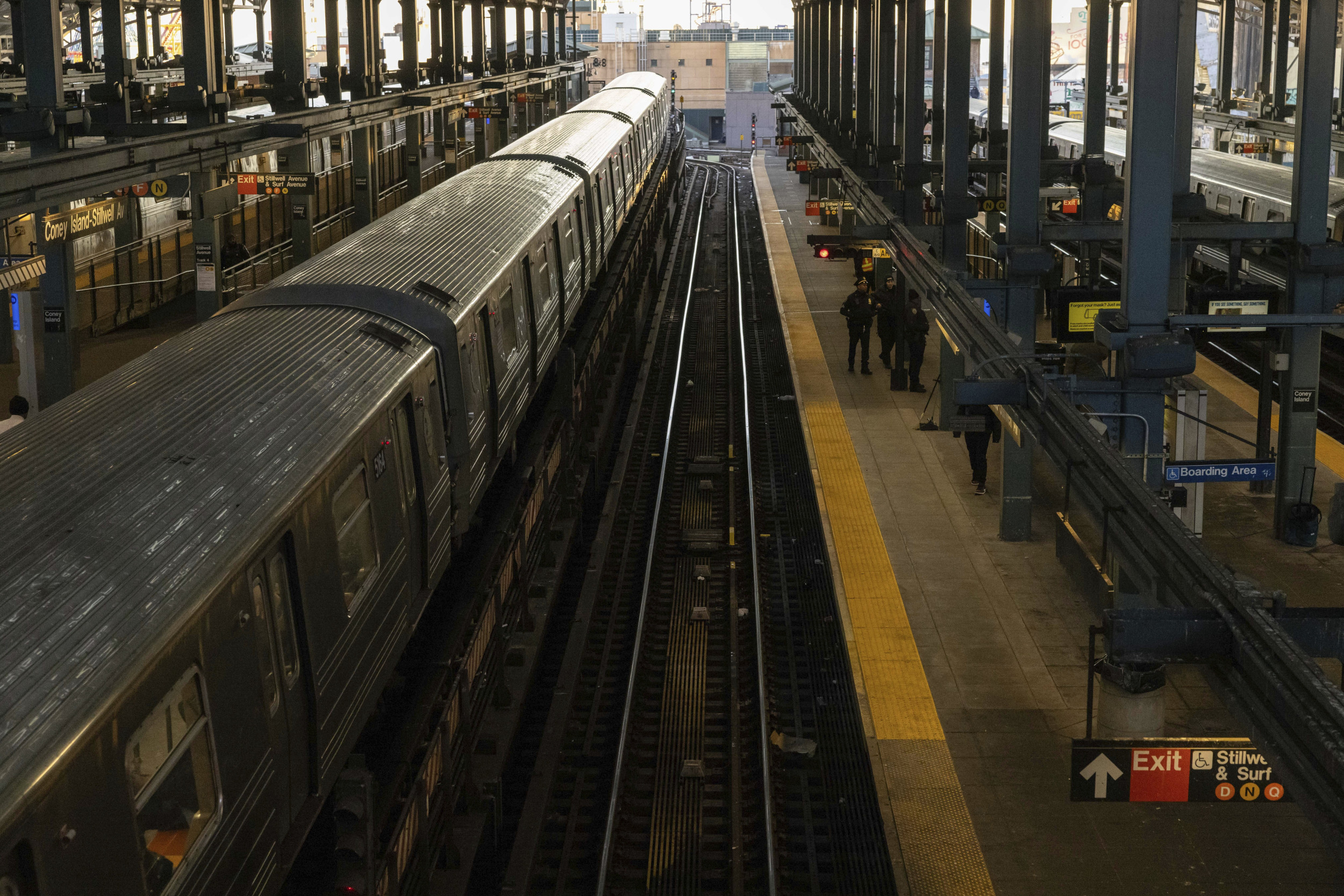Was Decomposing Body Found on NYC Subway? Video Goes Viral