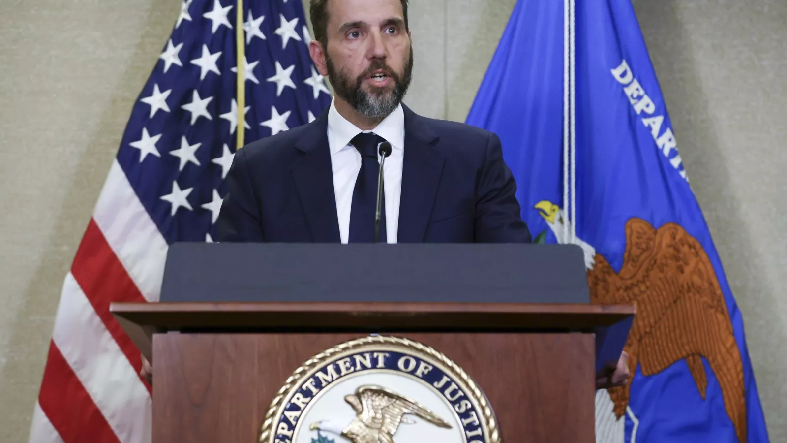 Jack Smith's report update: Trump lawyers' new demand