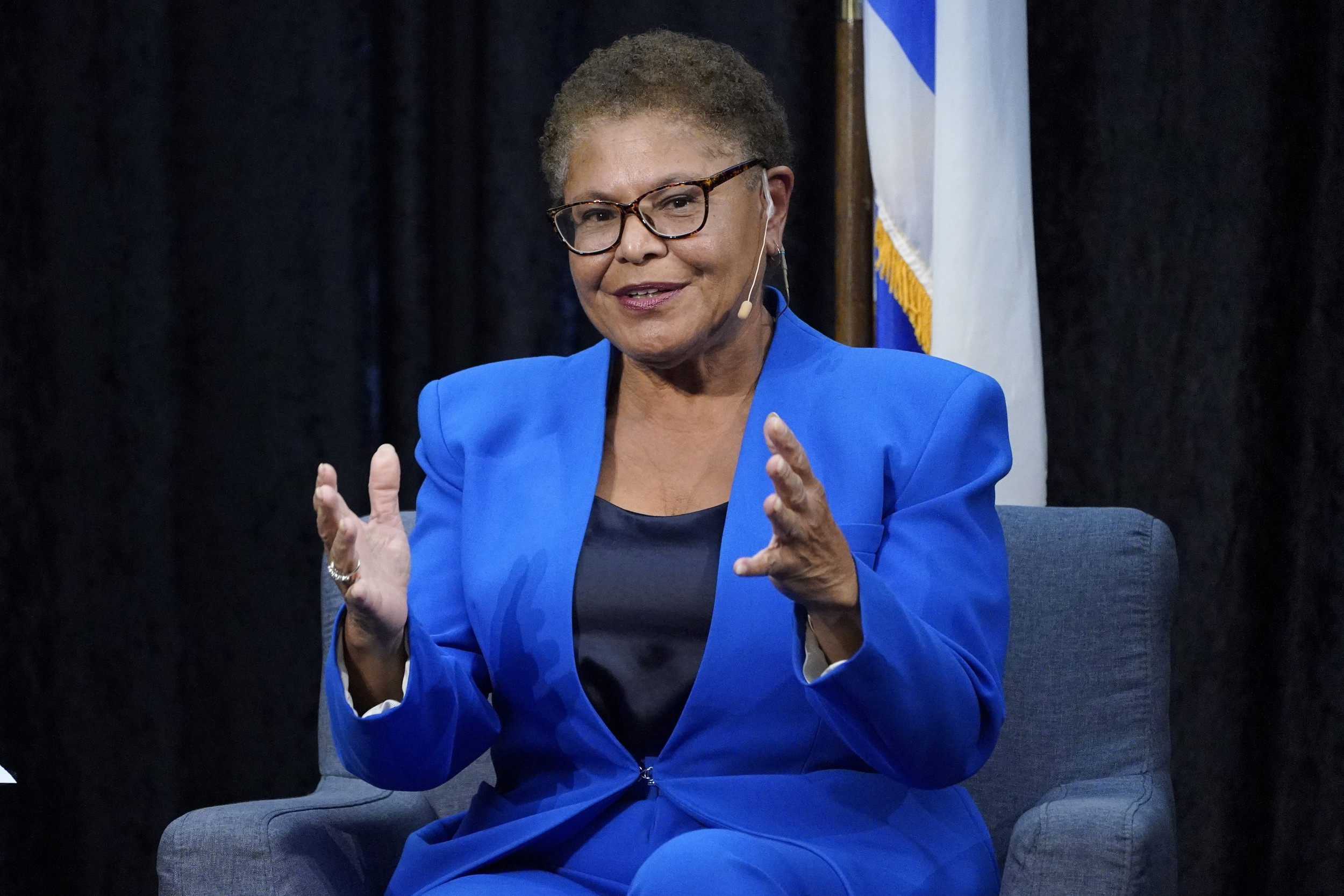 Los Angeles Mayor Karen Bass Confronted Over Fire Response on Live TV