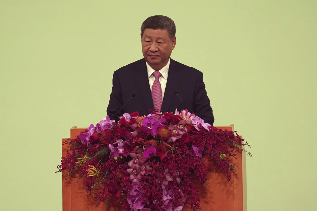 Xi attends Inauguration of Sam Hou Fai