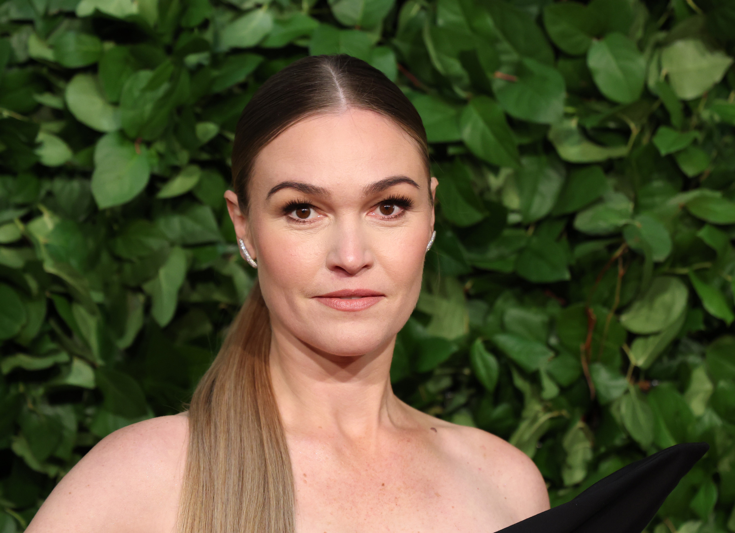 Julia Stiles embraces a new title with 'Wish You Were Here': Director