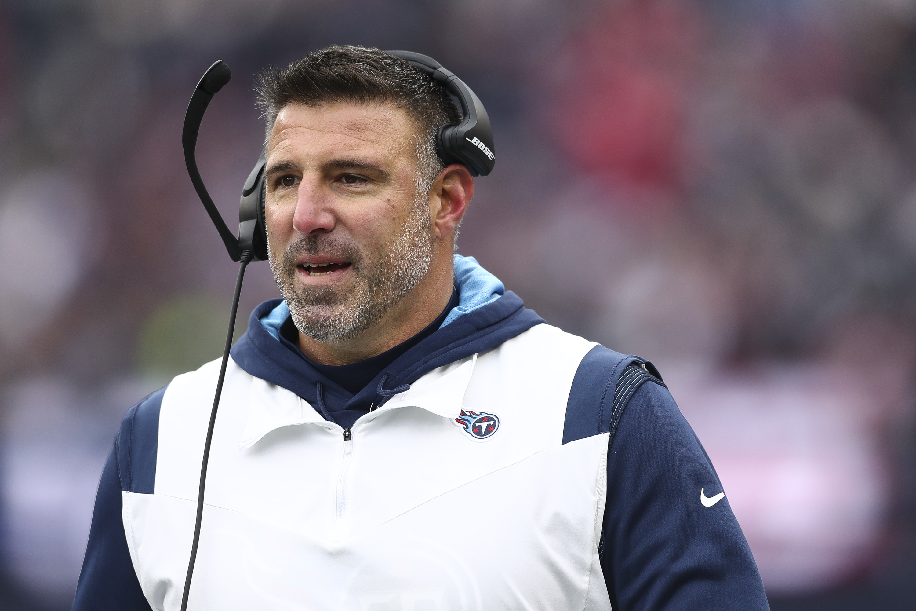 Mike Vrabel: The Unsung Hero of NFL Coaching – A Deep Dive into His Career