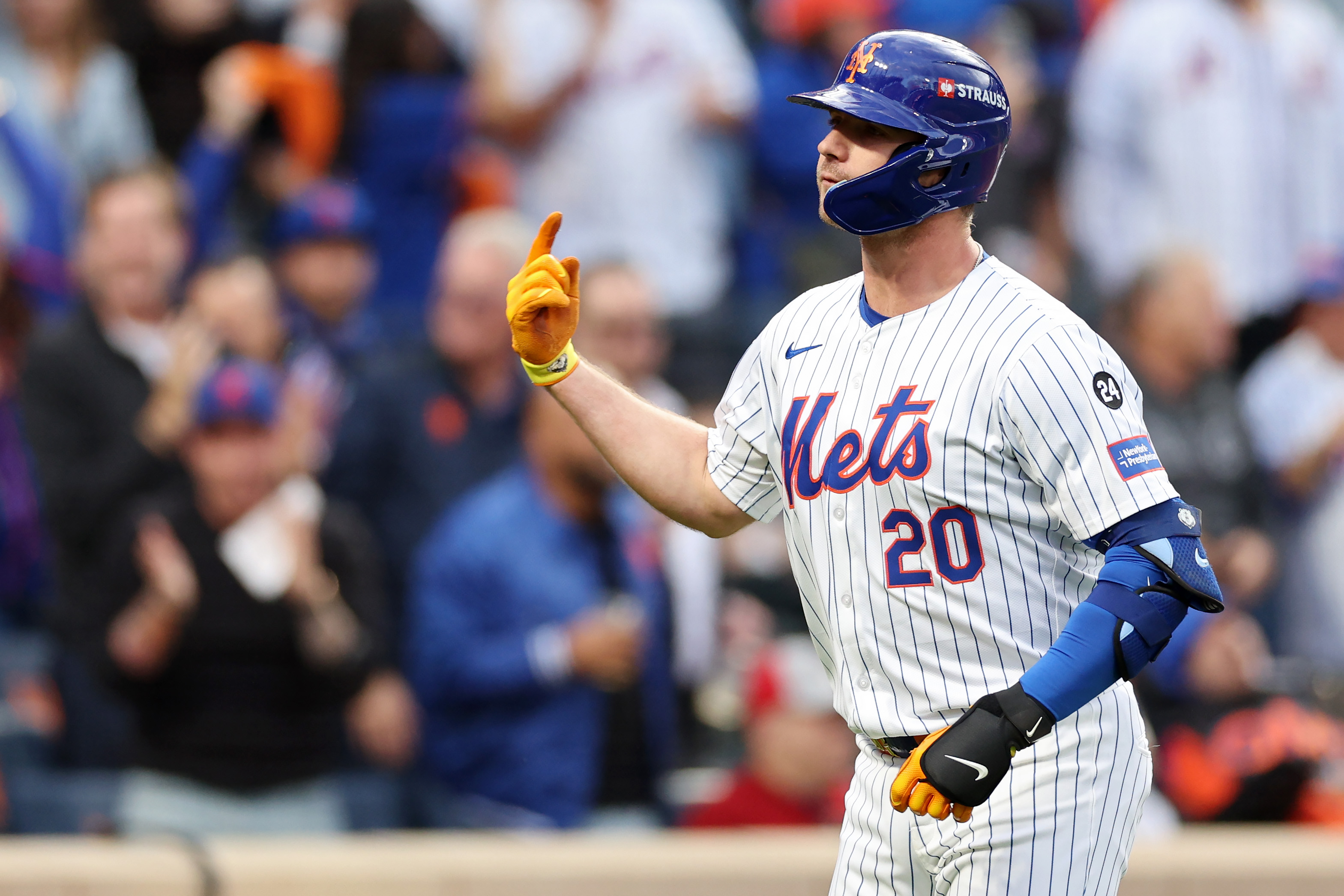 Pete Alonso Expected to Sign Three-Year Deal with Mets