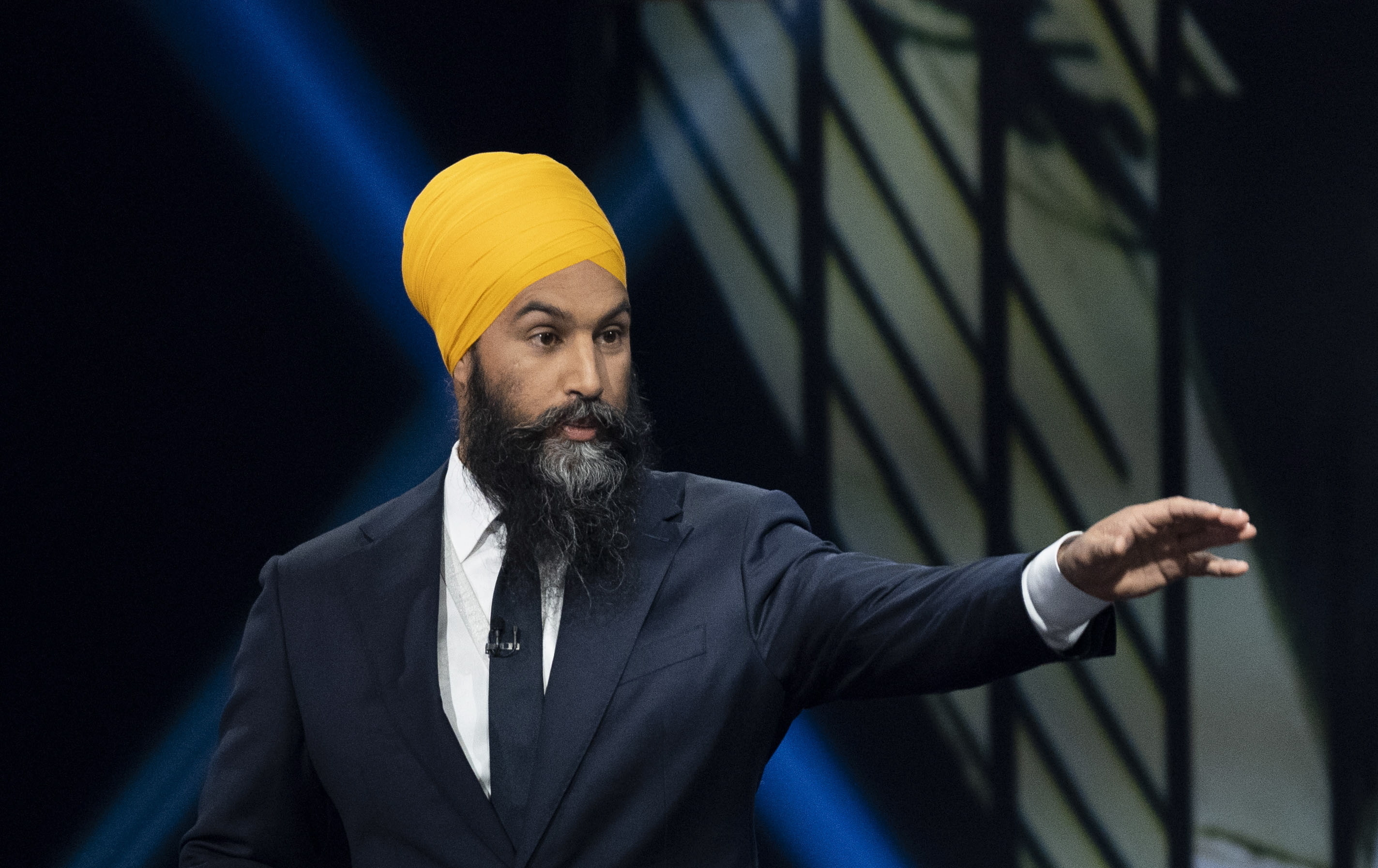 Canadian Official Issues Warning to Donald Trump: Price to Pay