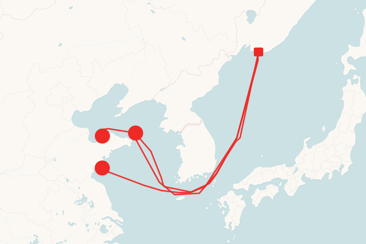 Putin Shadow Fleets Sanctions-Hit Tankers Stranded off China Coast