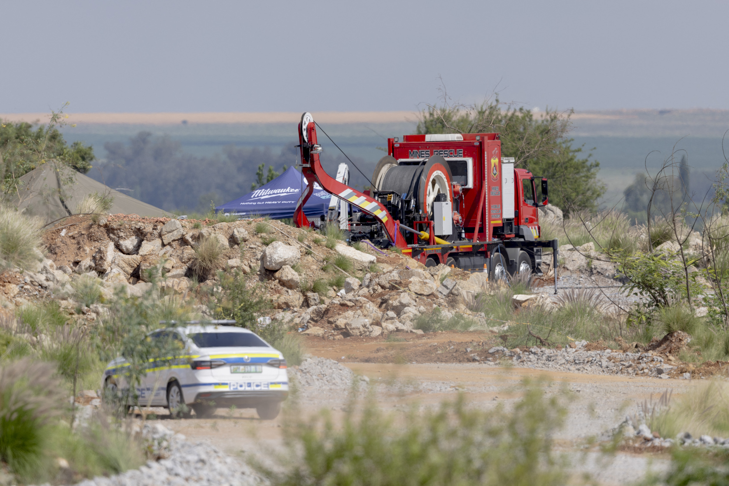 At Least 100 Illegal Miners Trapped in South African Mine Have Died: Report