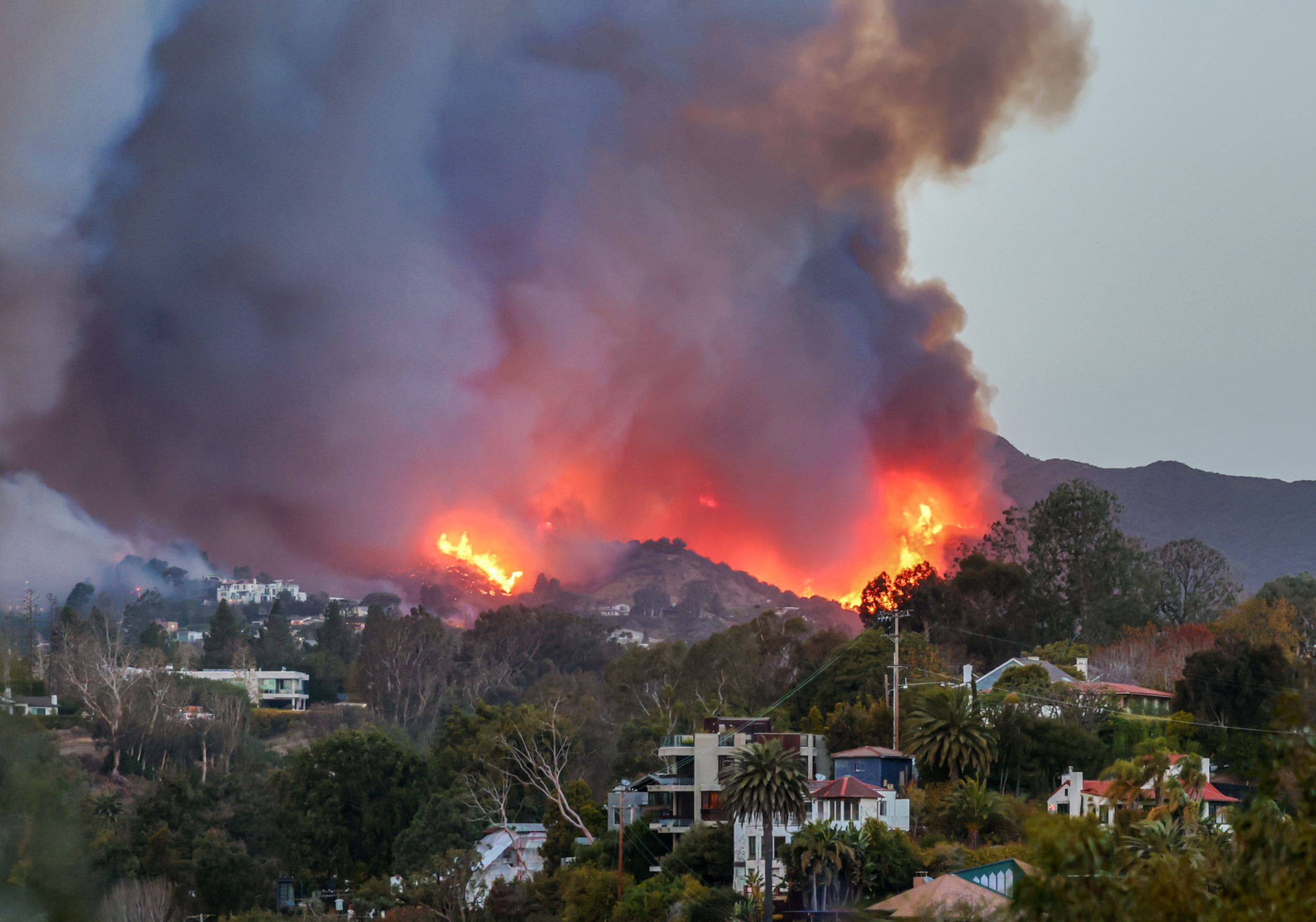 How To Protect Yourself From California Wildfires and Ash Impacts